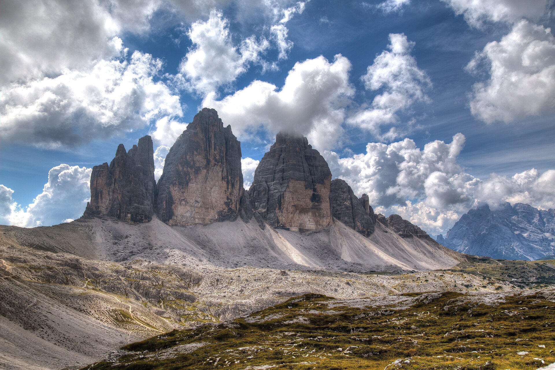 Alpes — Alpes italiennes du Nord-Est et Alpes slovènes : Dolomites, Adamello-Brenta et Alpes juliennes