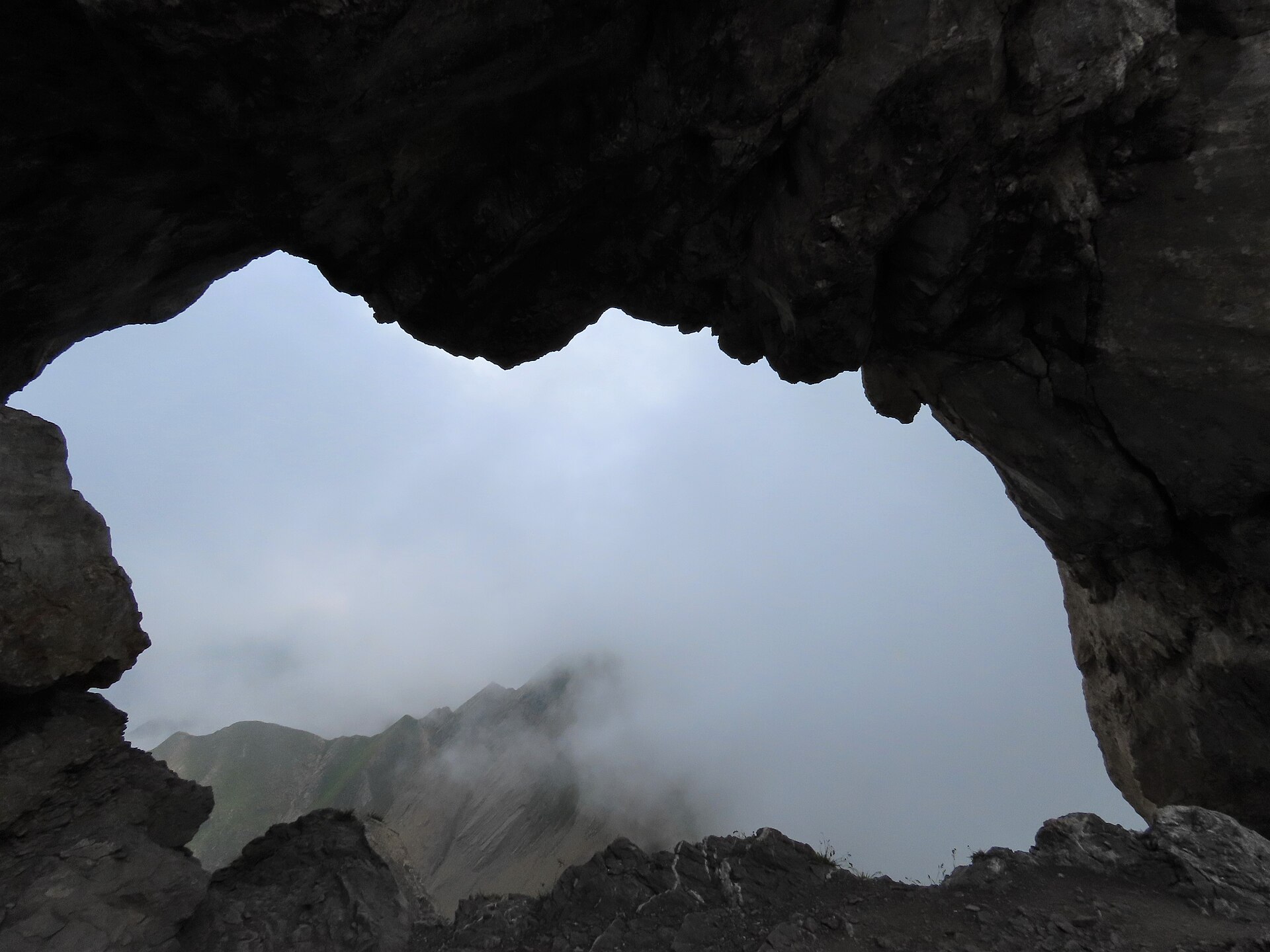 Trou de la Mouche, alternative view