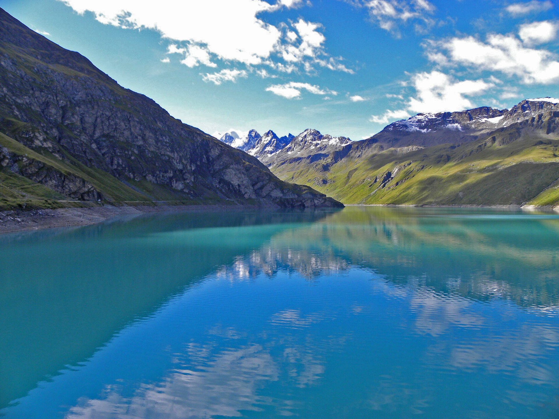 Lac de Moiry in Val d'Anniviers