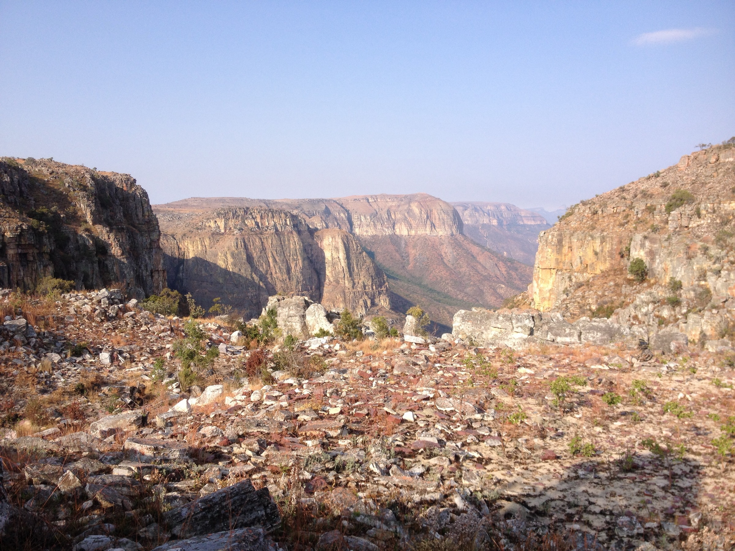 Angola — Hauts Plateaux angolais / Hauts Plateaux de Huíla