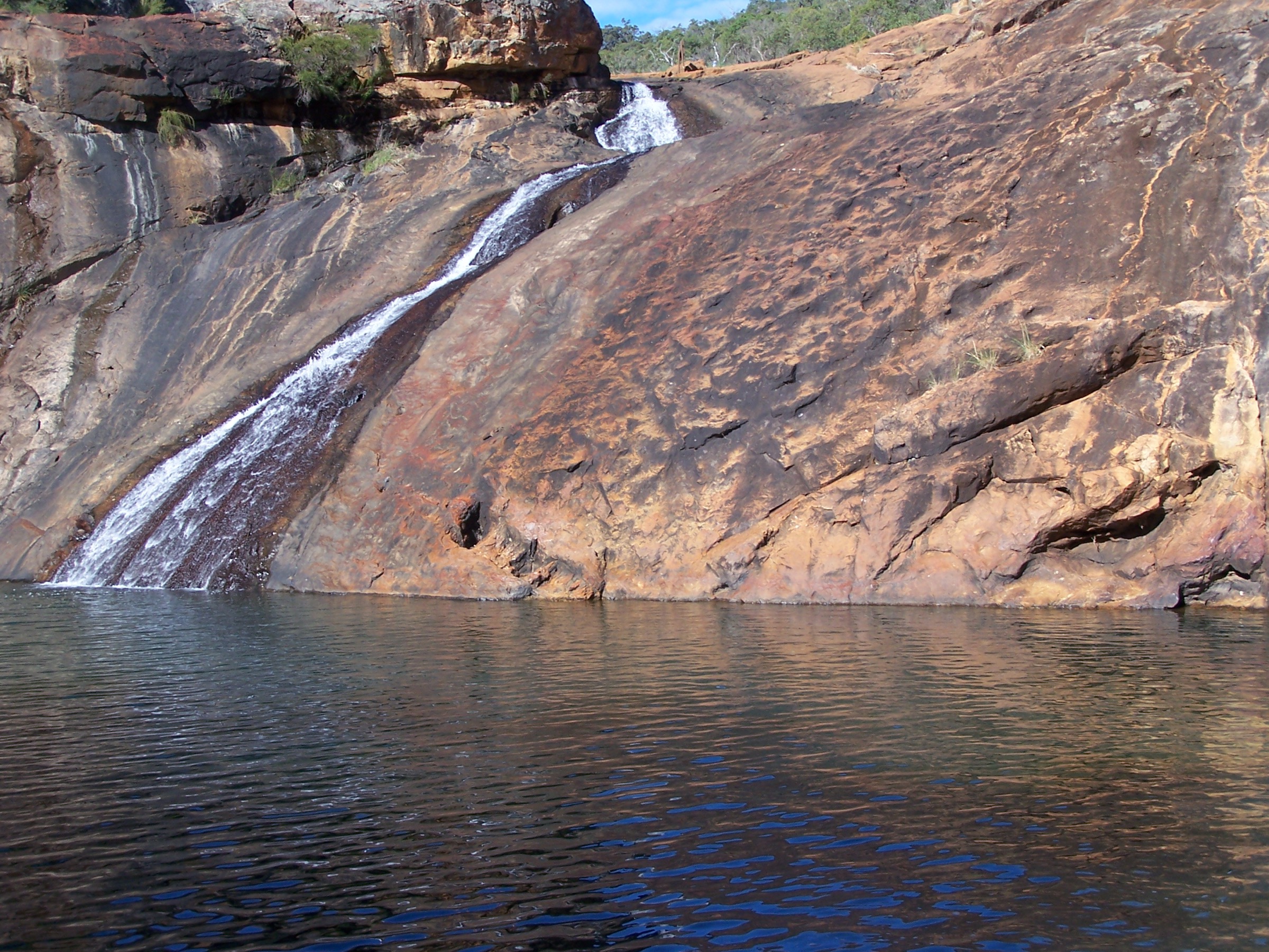Australia — Serpentine / Jarrahdale: Essential Day-Hikes