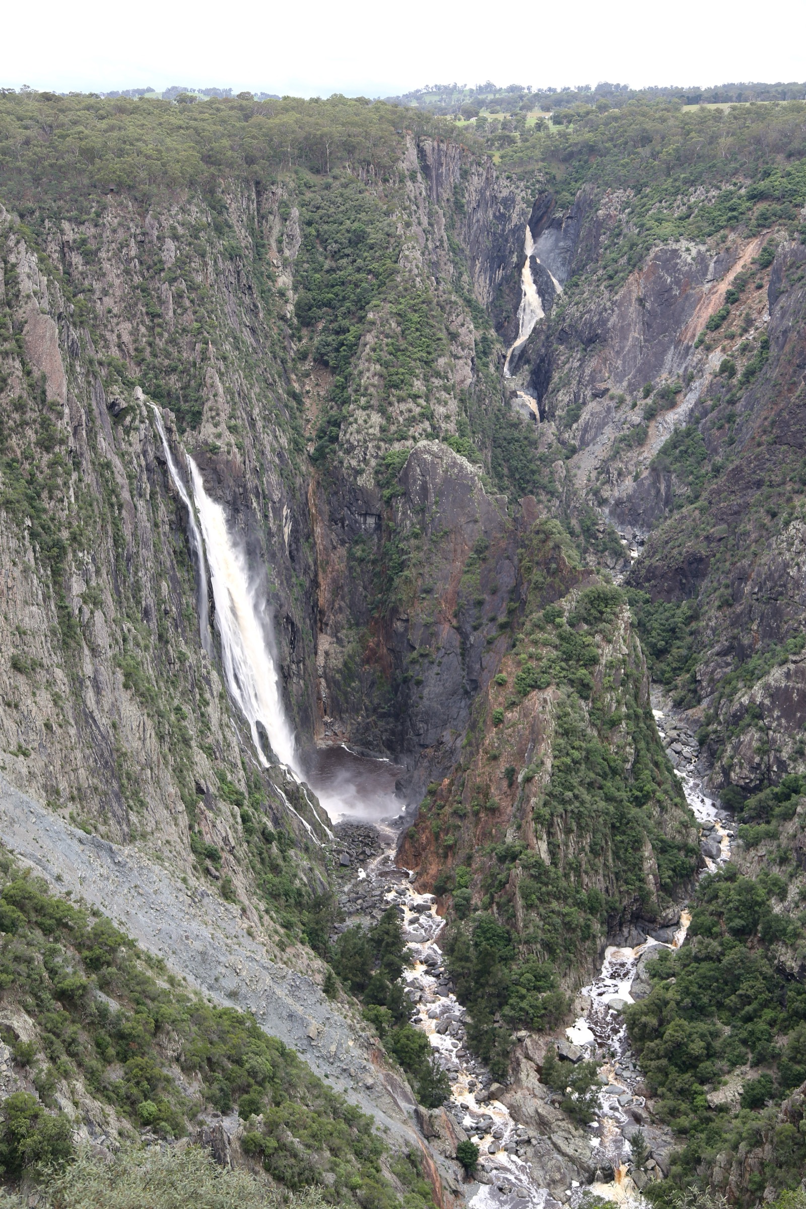 Wollomombi Falls and the Chandler River confluence, Oxley Wild Rivers National Park, NSW, Australia