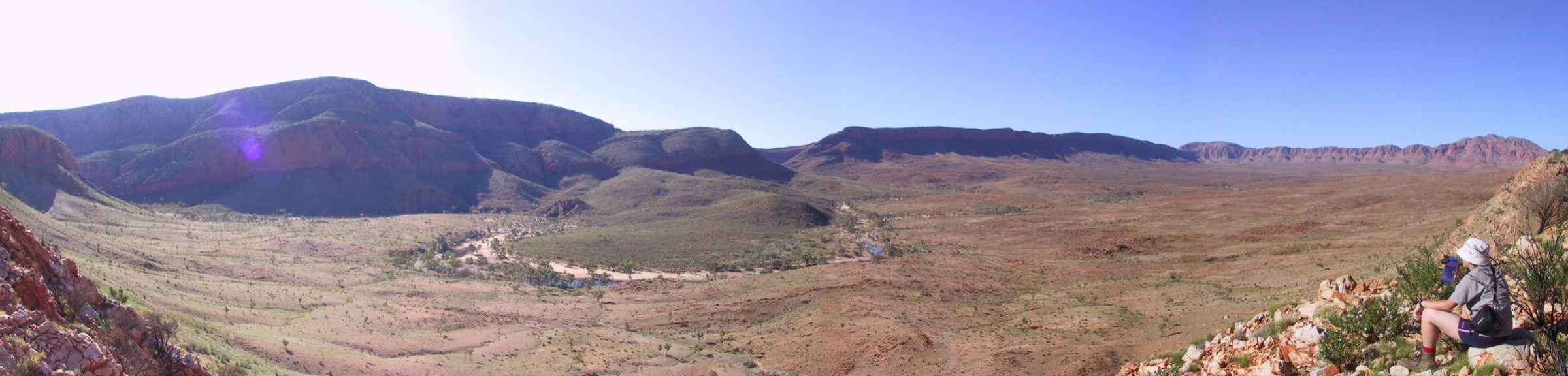 Panorama of Ormiston Pound with Mount Giles in the background, Tjoritja / West MacDonnell National Park