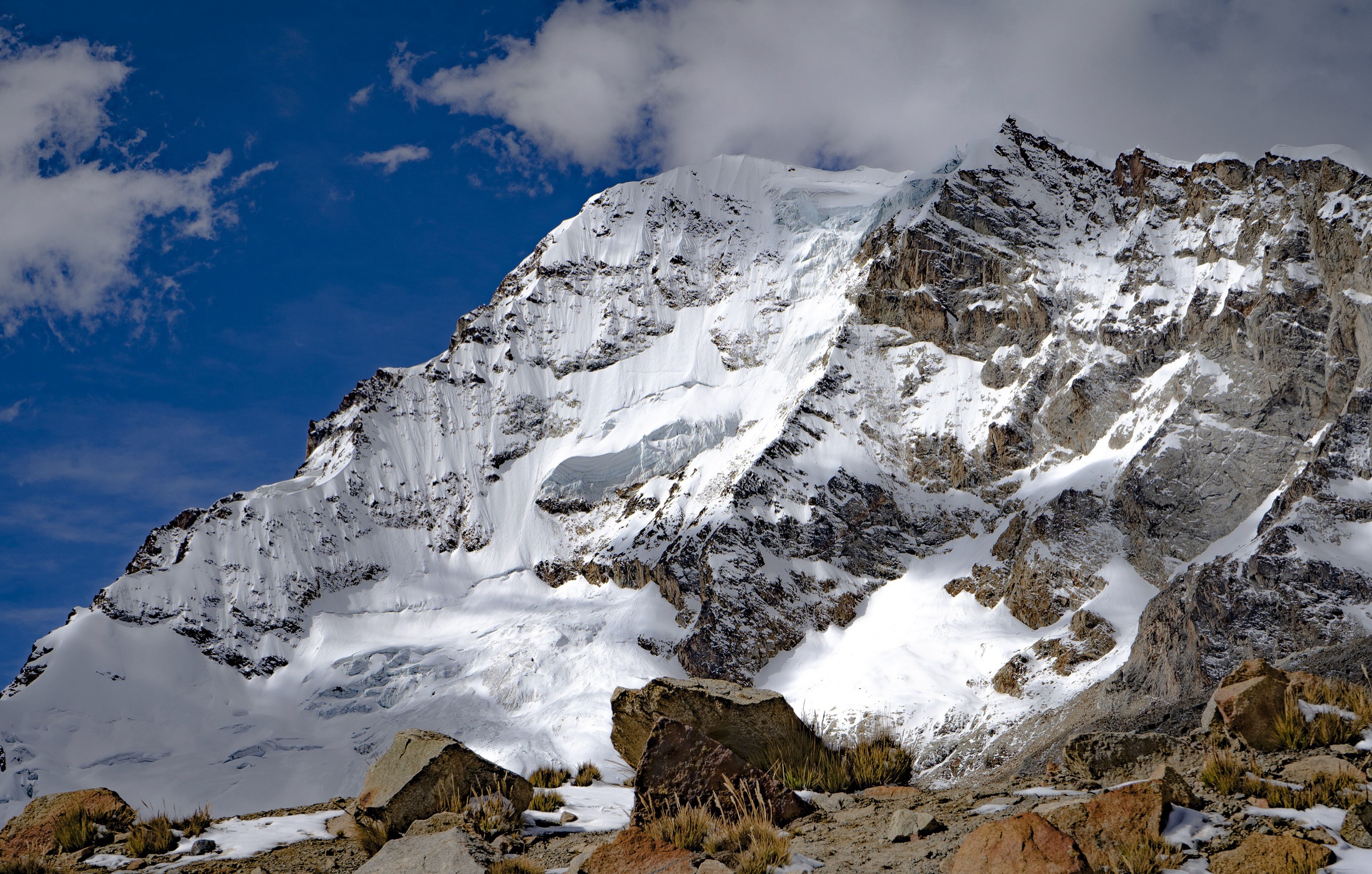 Bolivia — Condoriri / Huayna Potosi: Essential Day-Hikes