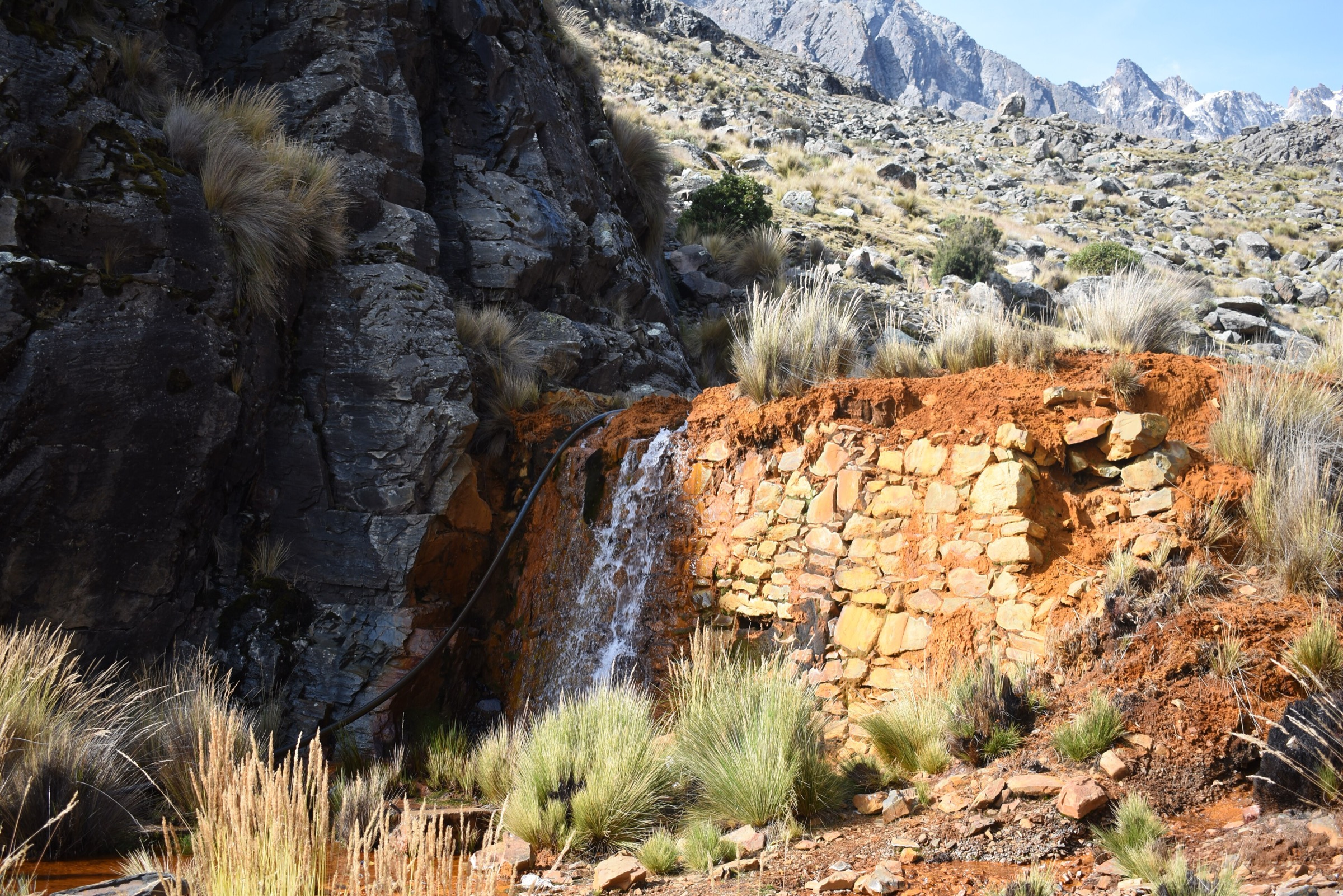 Bolivia — Cordillera Quimsa Cruz: Essential Day-Hikes