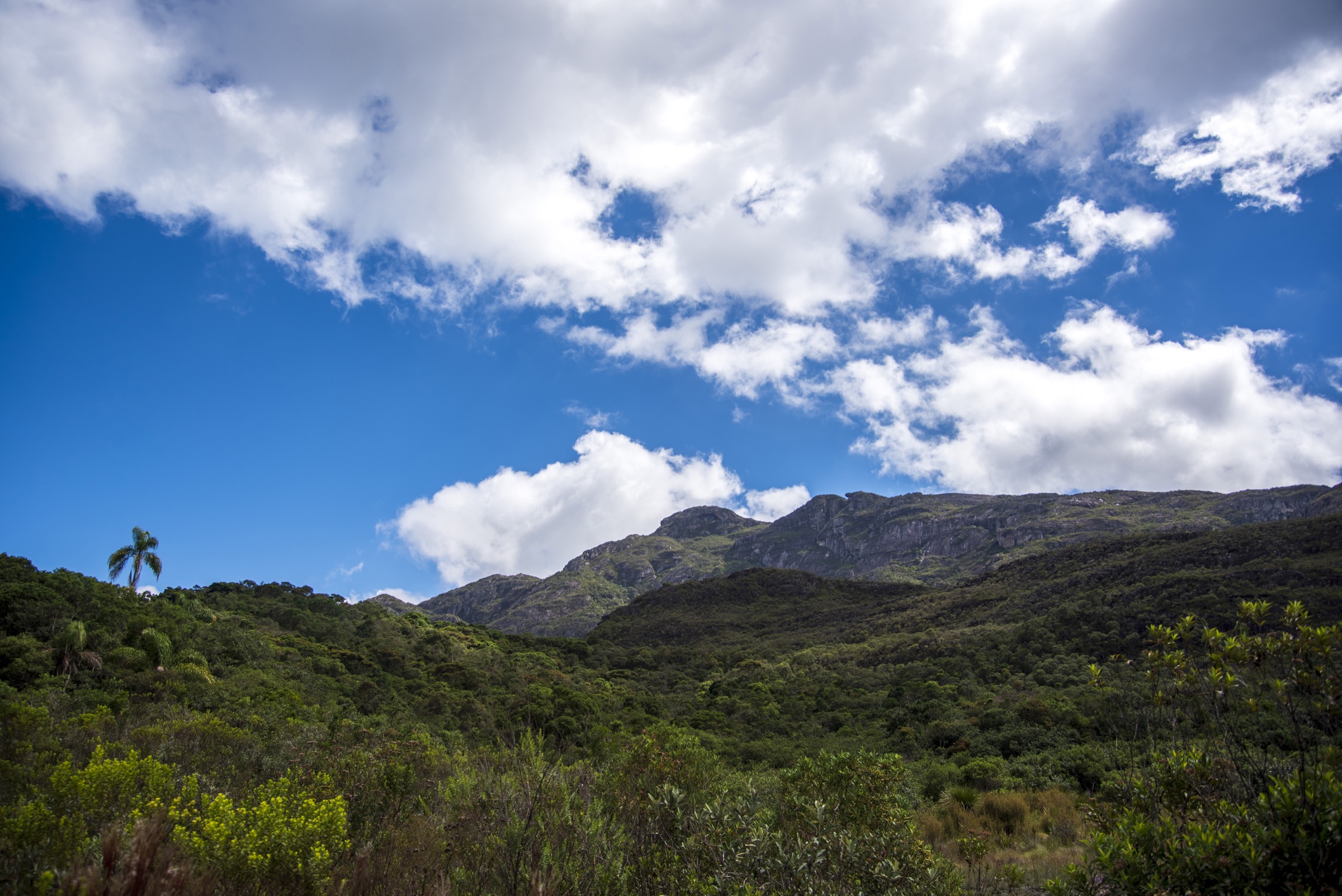 Brazil — Minas Gerais Espinhaço: Essential Day-Hikes