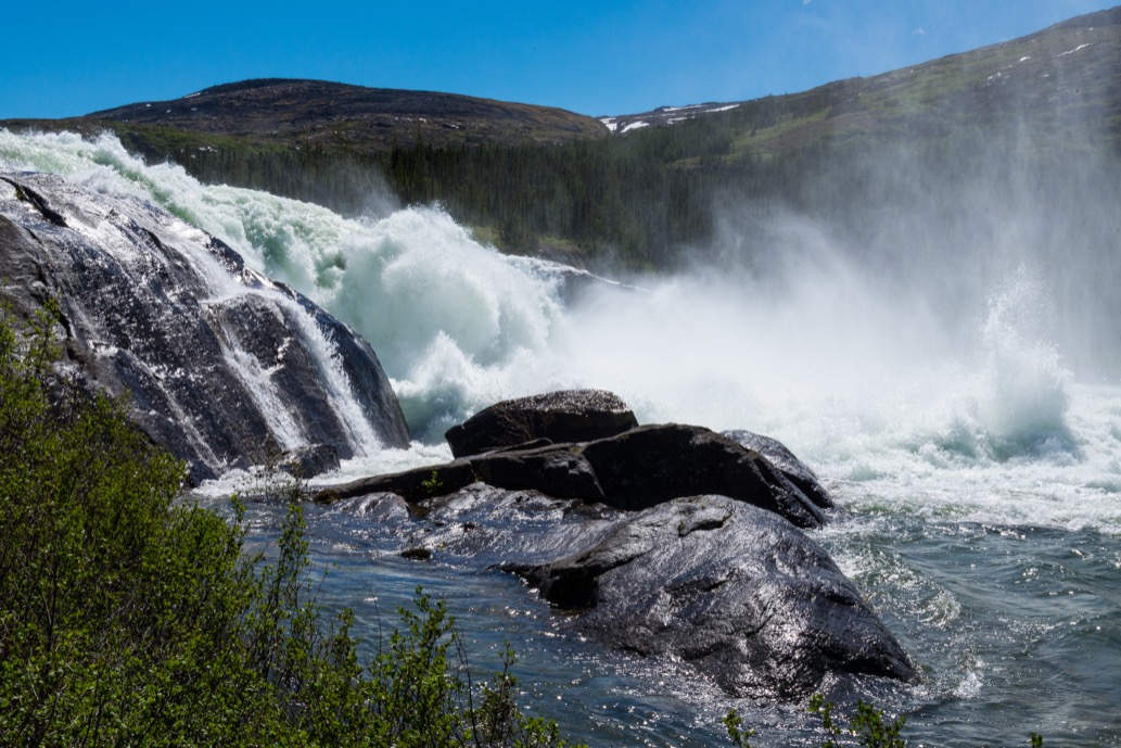 Une seconde vue de la cascade des chutes Korluktok