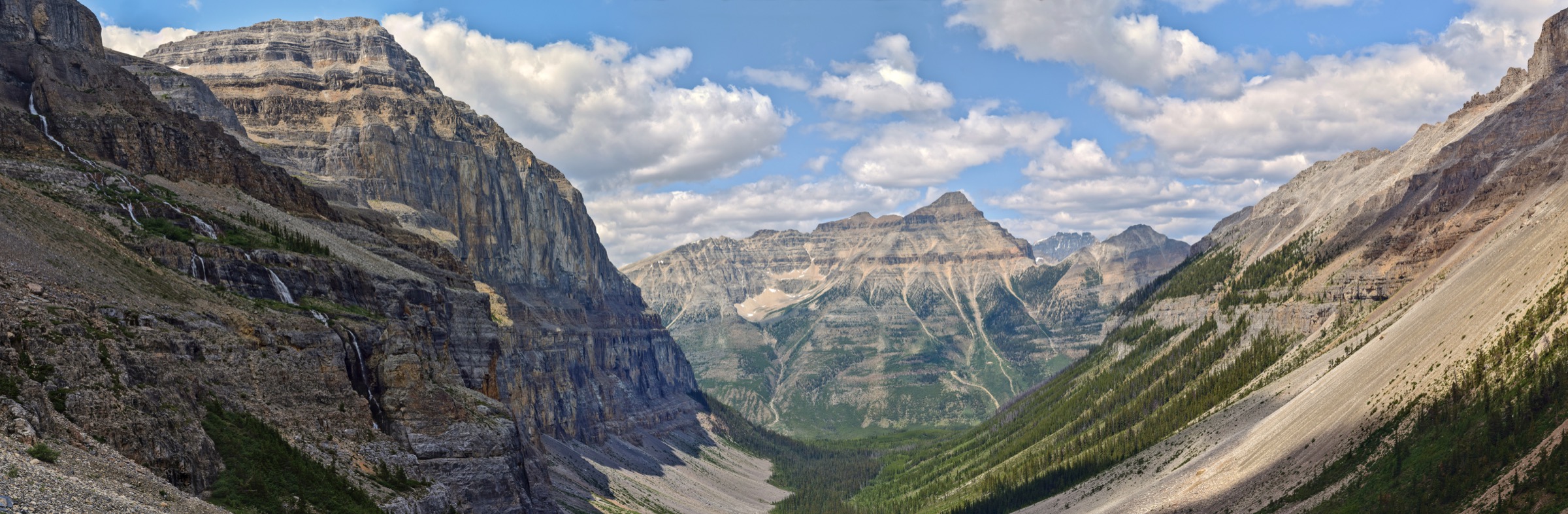 Le mur de tête de la vallée Stanley et le glacier Stanley suspendu