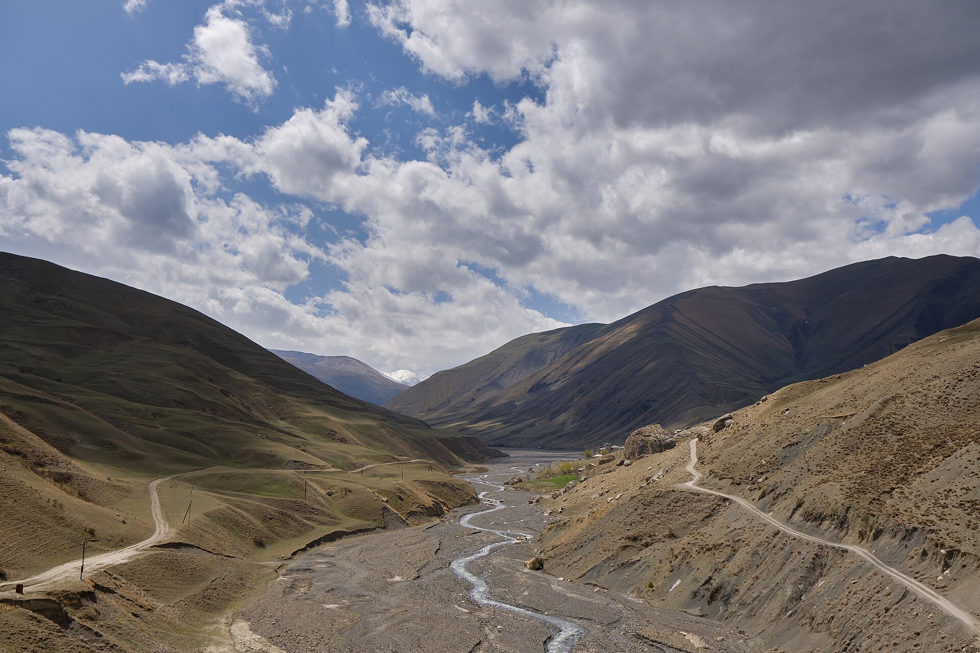 Route vers Khinalig