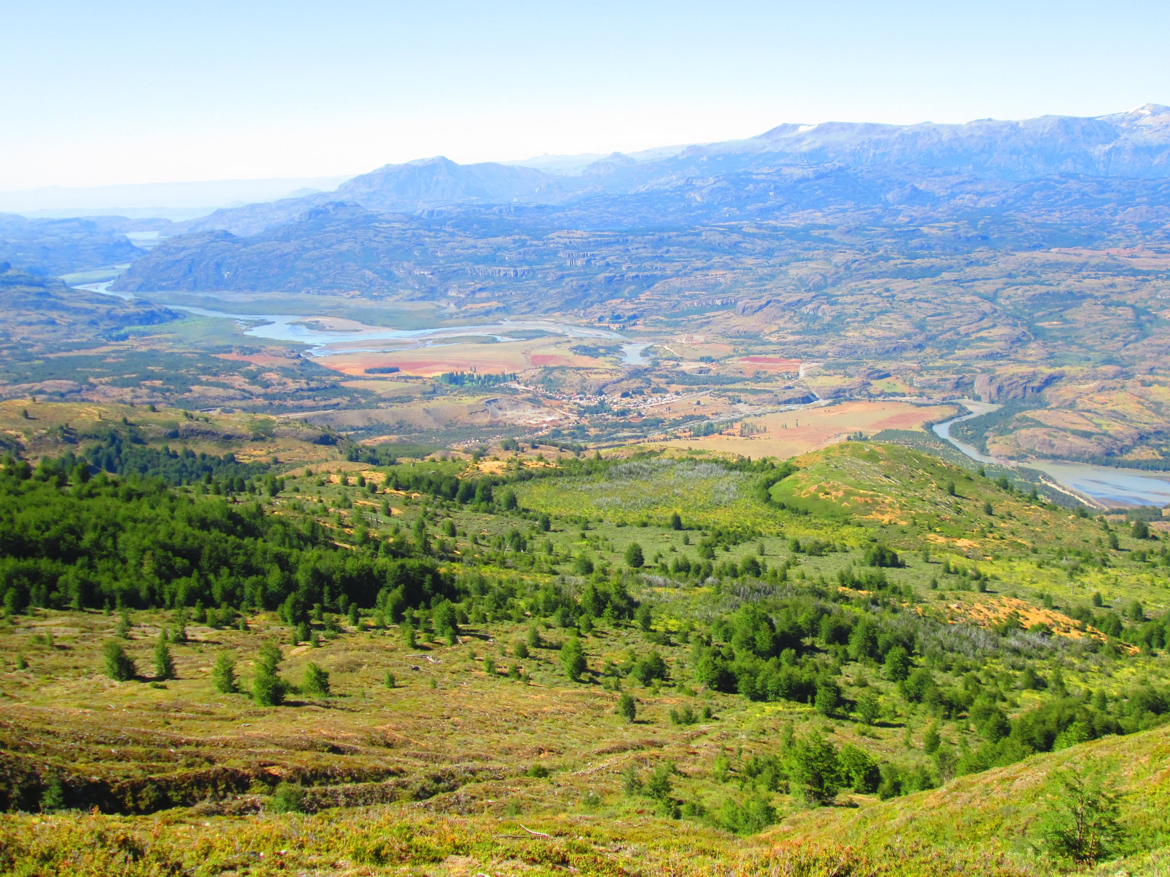 Vue depuis le Cerro Castillo vers le Río Ibáñez
