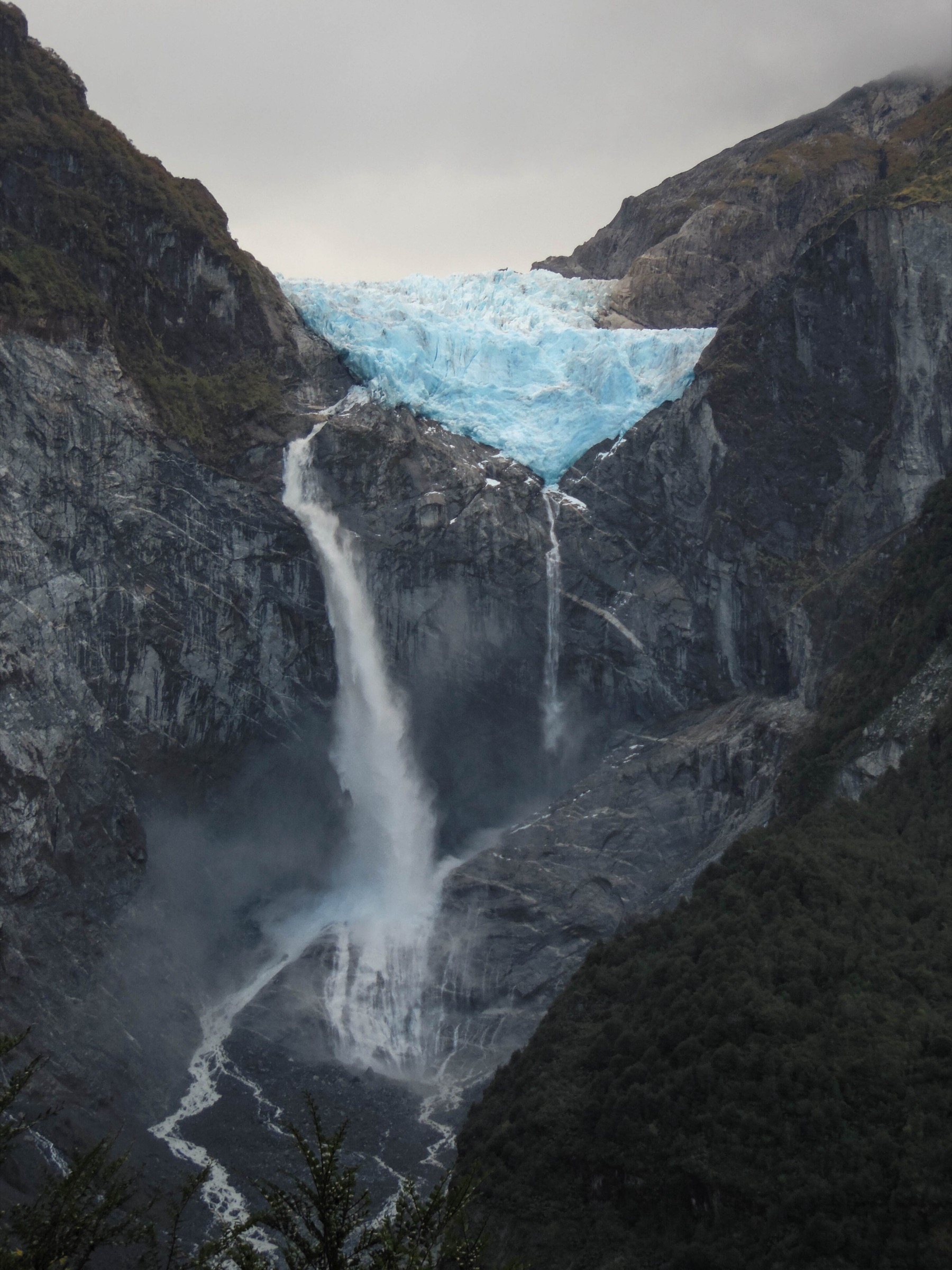 The hanging Ventisquero Colgante in Queulat National Park with its twin waterfalls