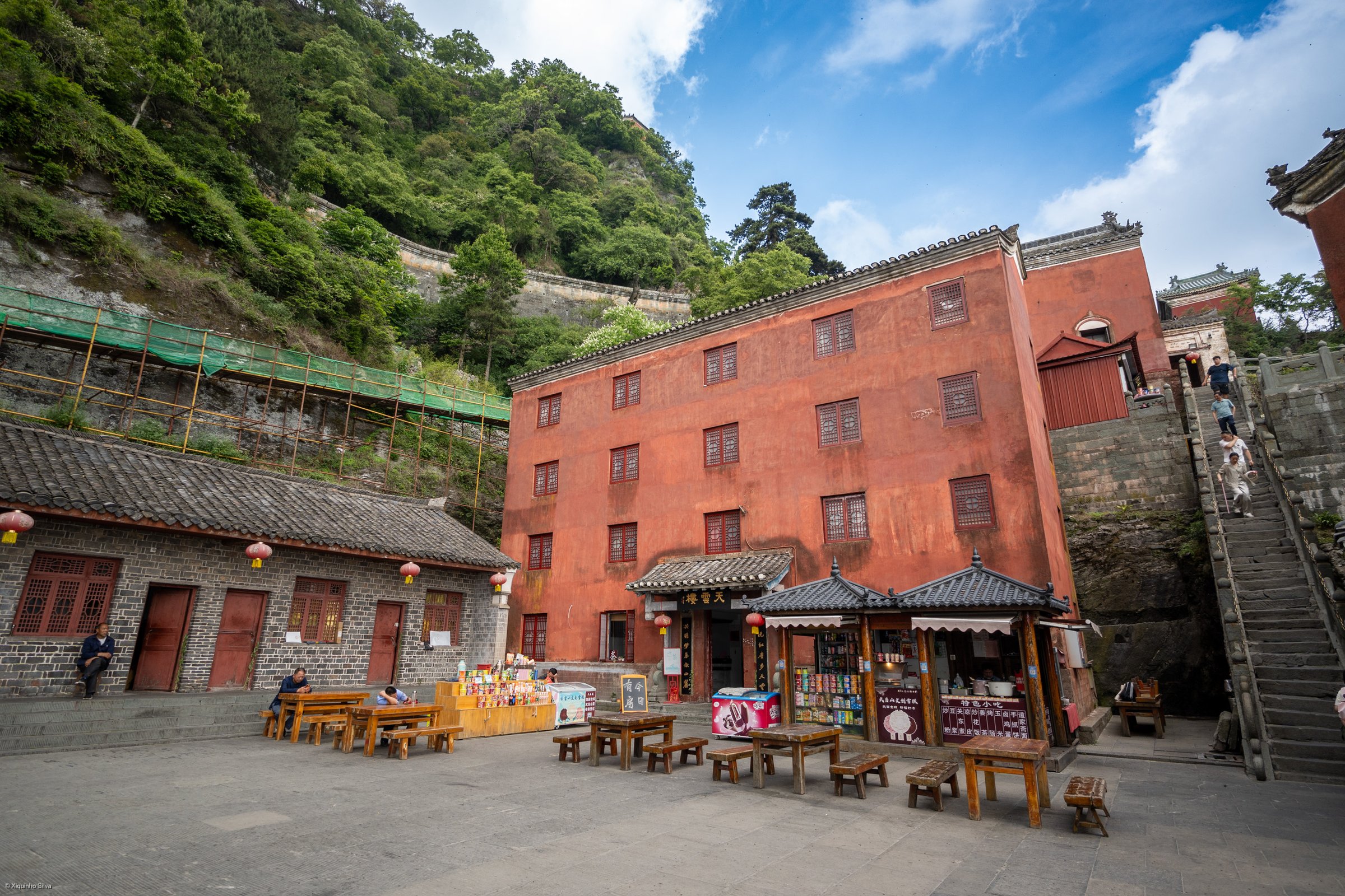 Wudang Mountain summit area