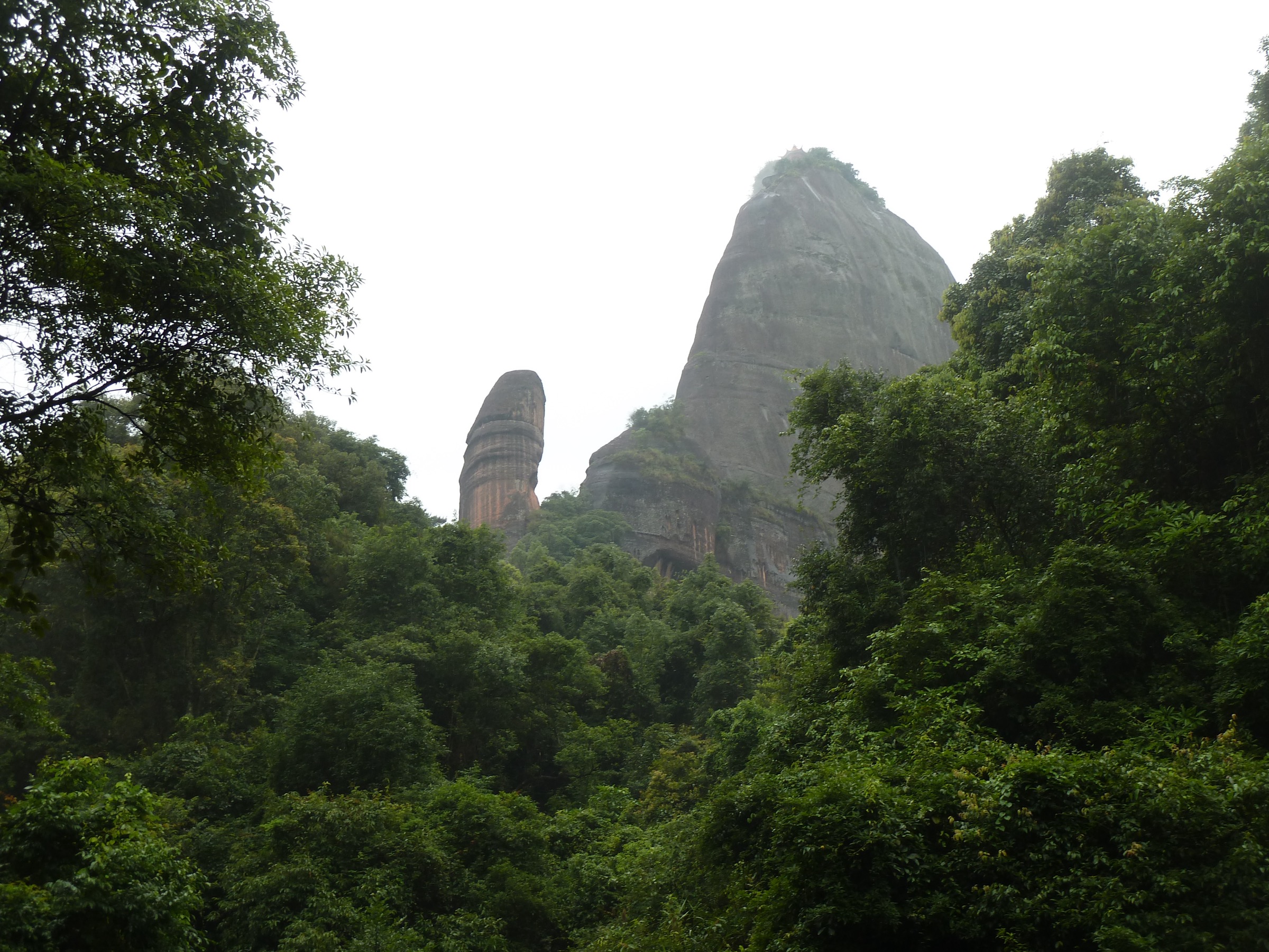 Yangyuan Stone — the iconic red sandstone pillar in the Yangyuan Mountain sector of Danxia Shan
