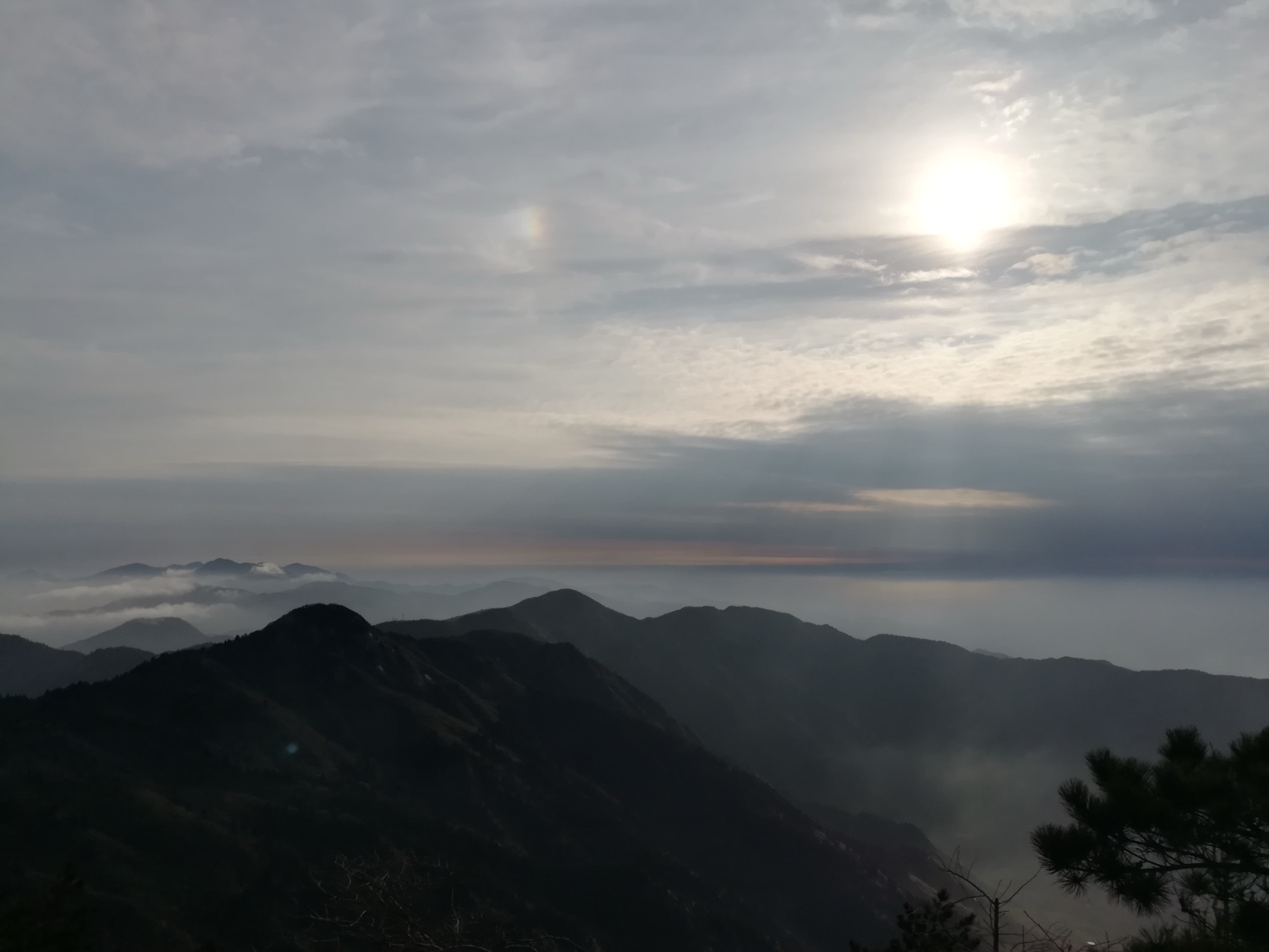 Sunset light on Mount Heng ridge, Hunan