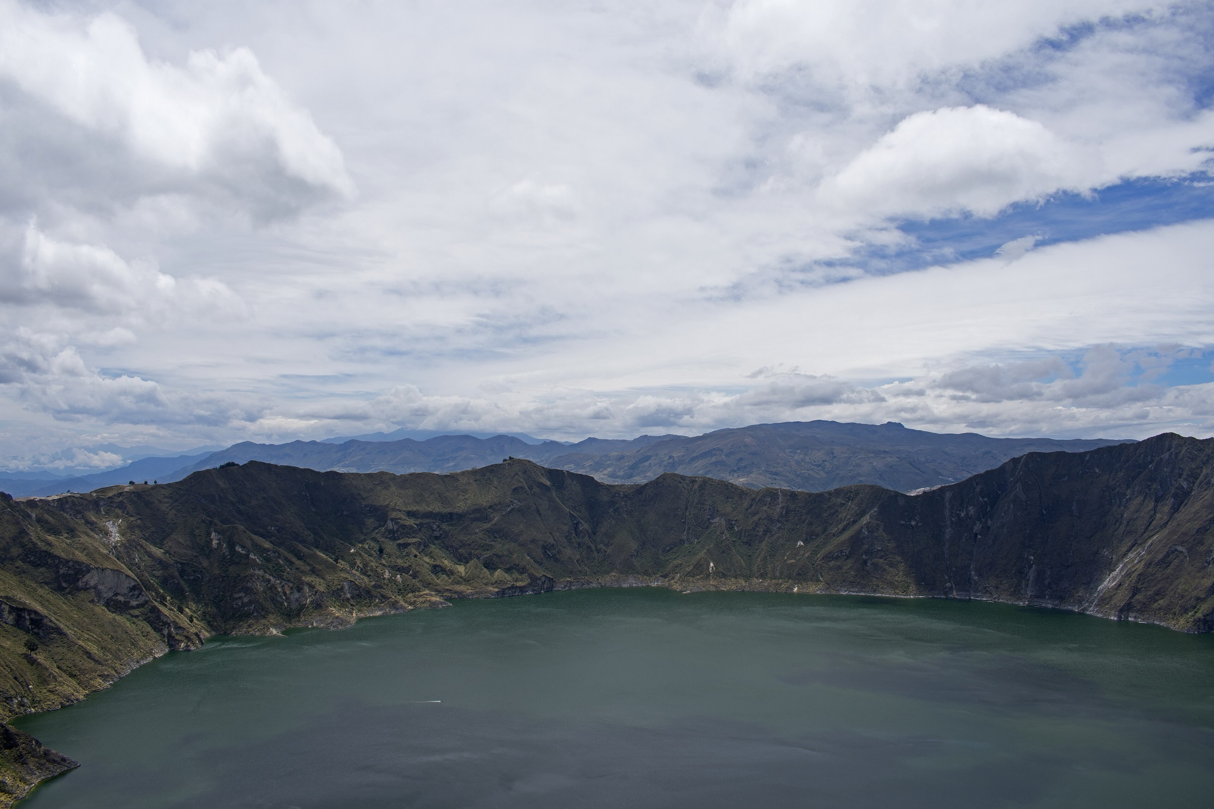 Laguna Quilotoa, lac de cratère vu depuis le Mirador Cristal