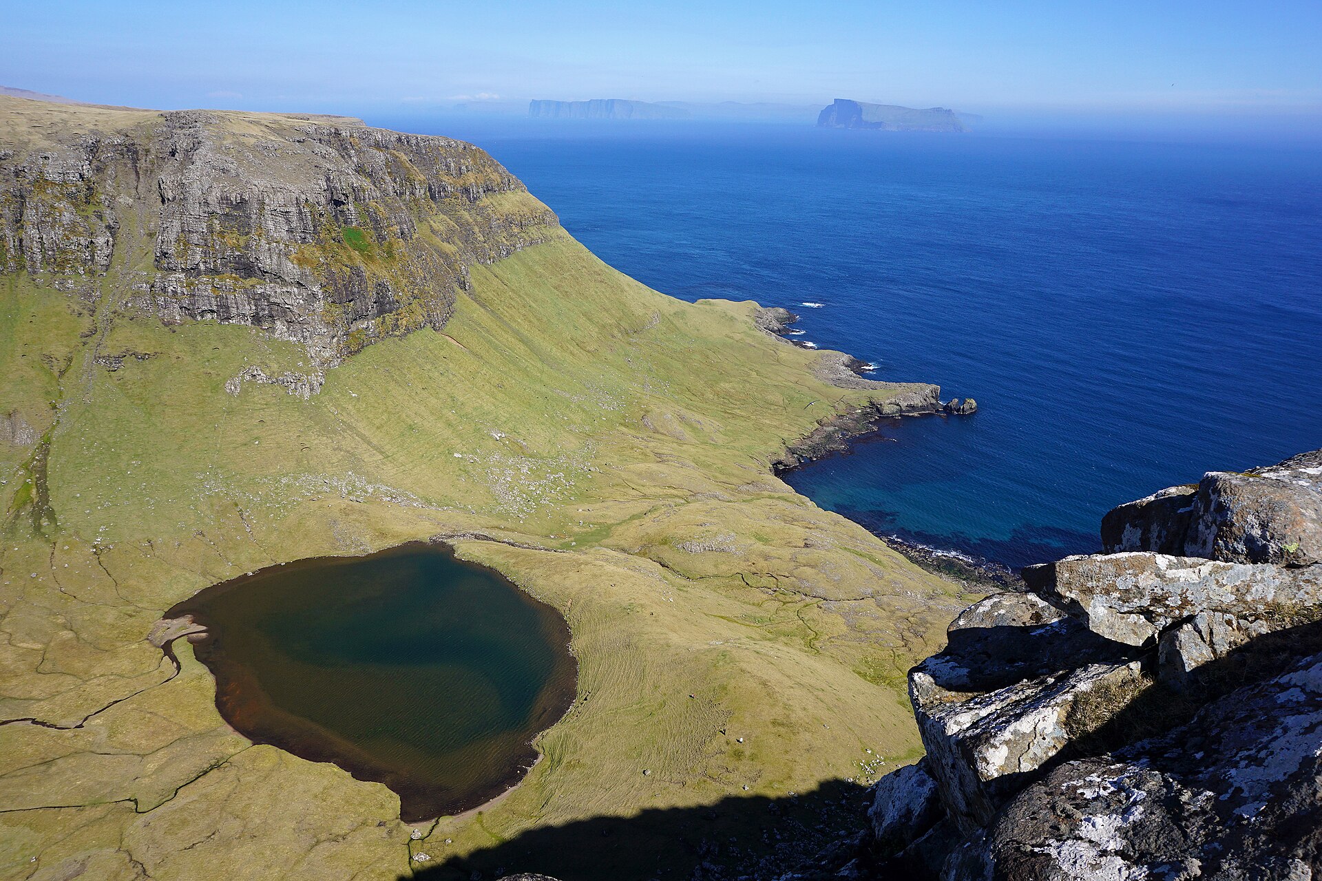 Vallée de Hvannhagi avec le lac Hvannavatn