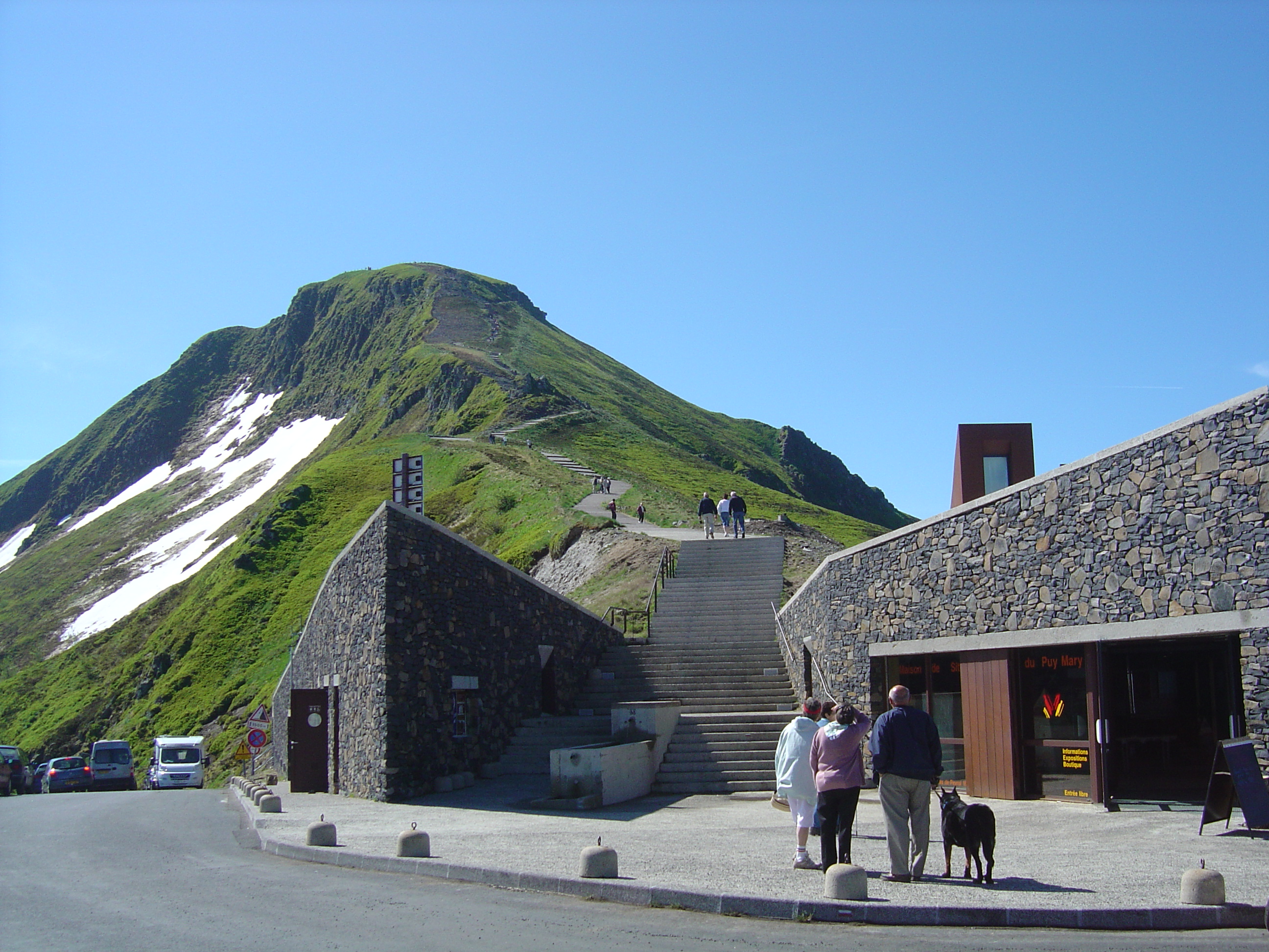 France — Massif central : Auvergne, Cantal et Monts Dore