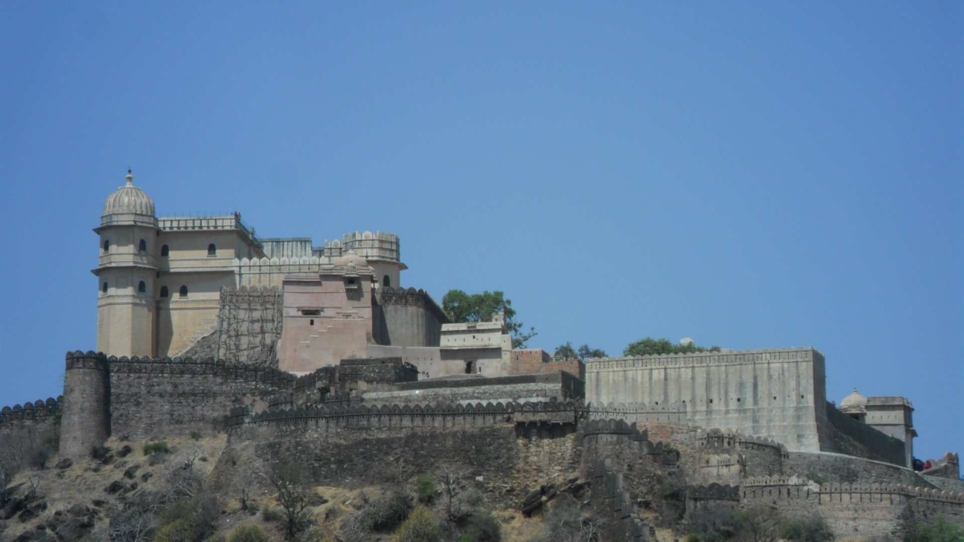 Vue latérale du fort de Kumbhalgarh, Rajsamand