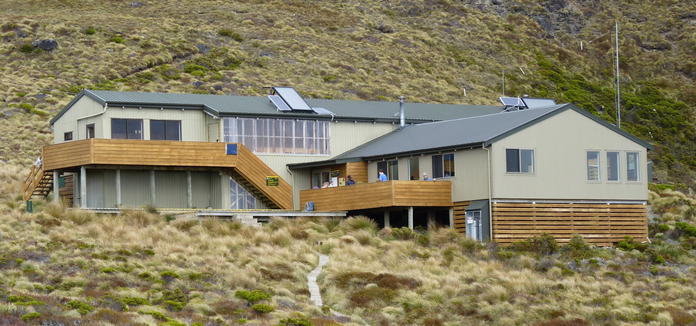 Luxmore Hut, Kepler Track