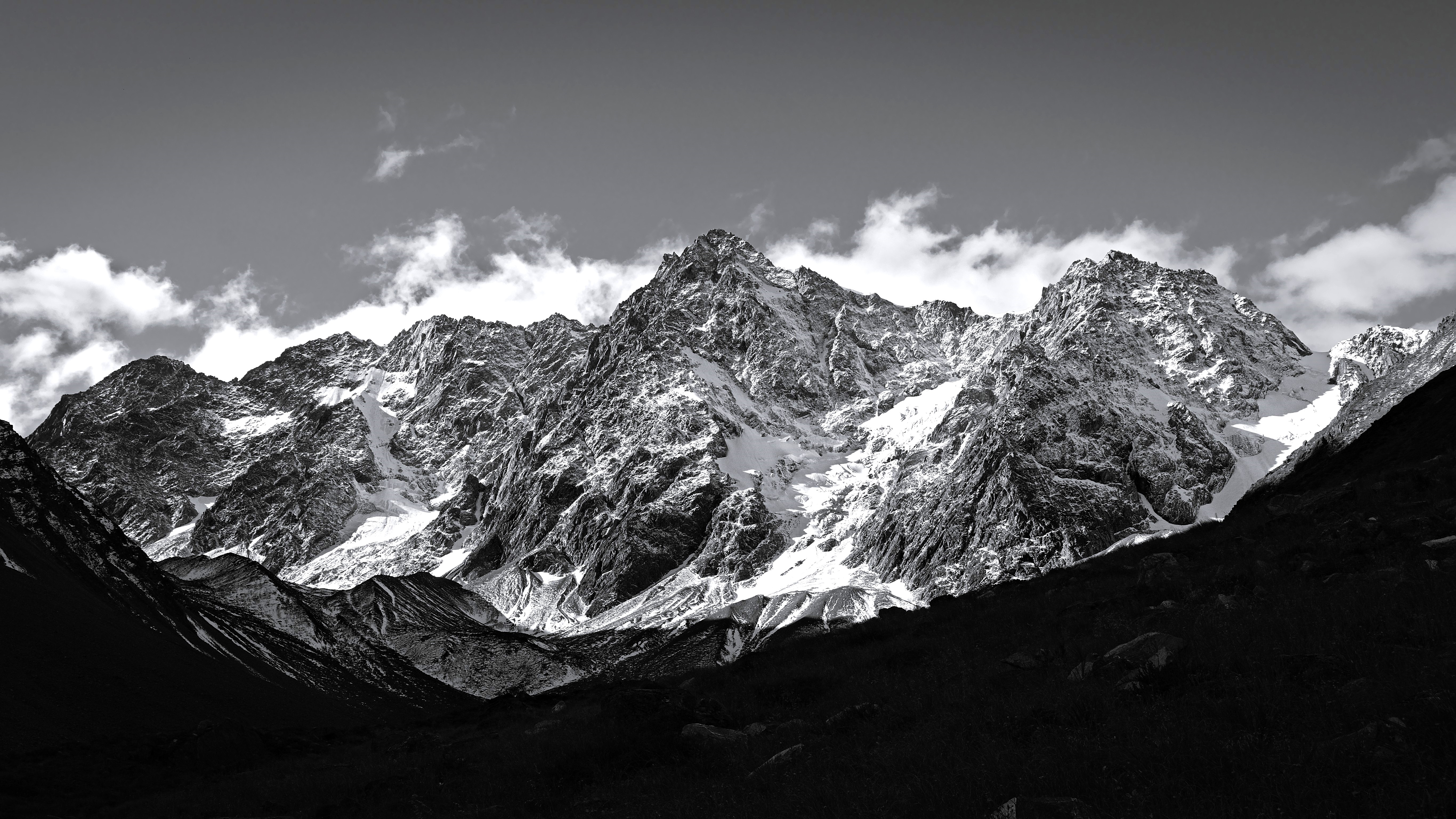 New Zealand — Huxley Range: Essential Day-Hikes