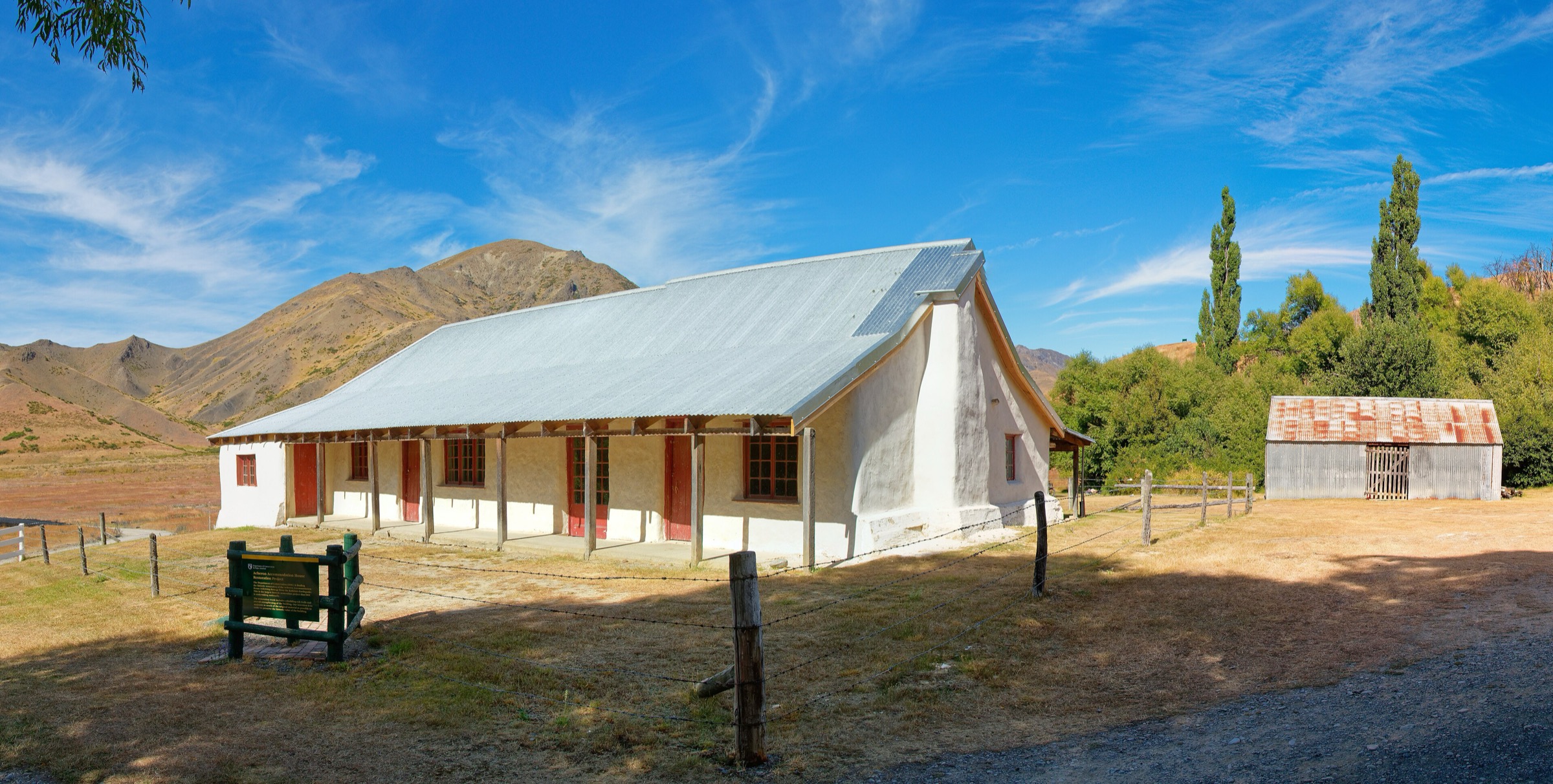 Bâtiment en pisé de l'Acheron Accommodation House, Molesworth Recreation Reserve, Nouvelle-Zélande