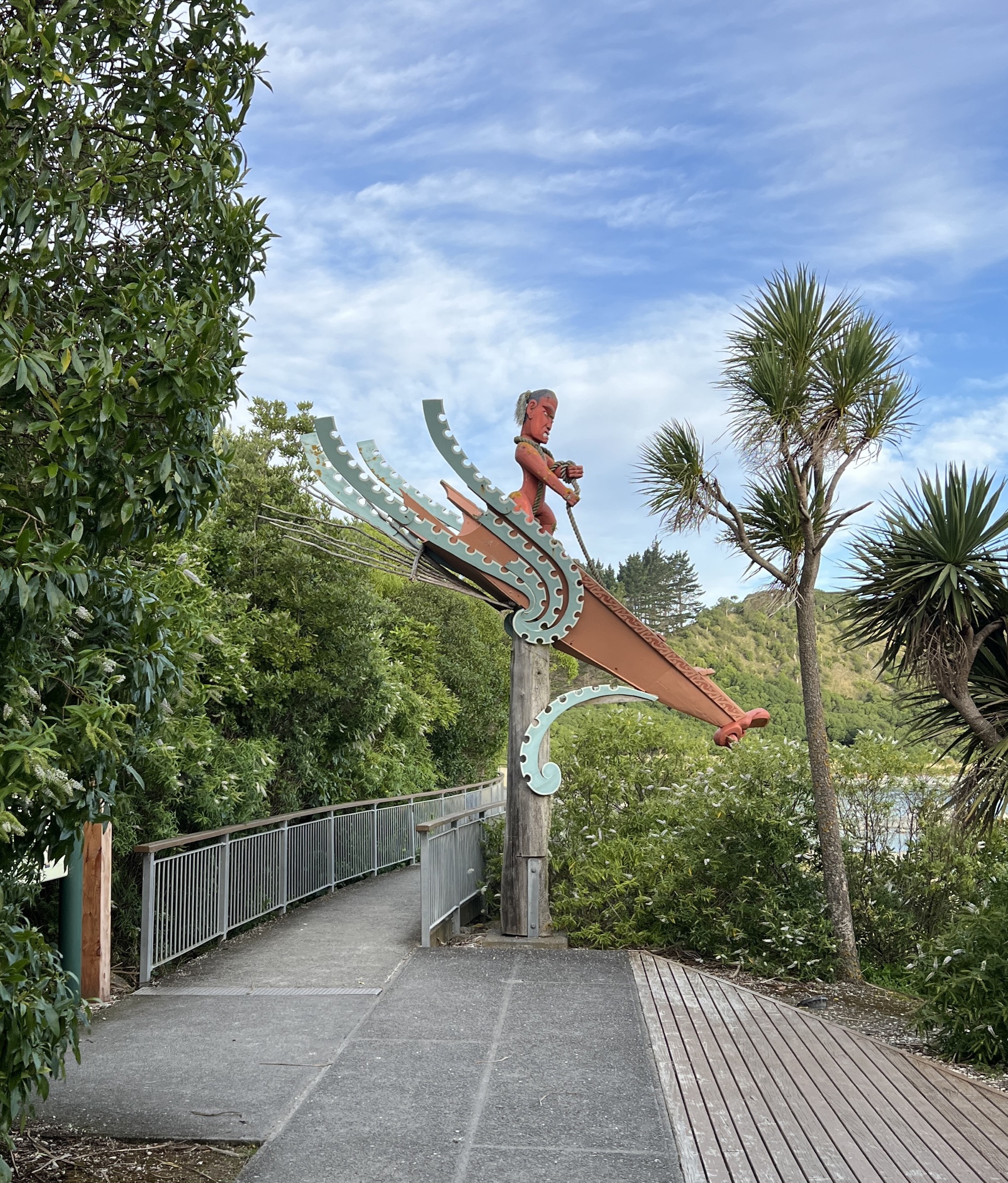Kaikōura Peninsula Walkway avec la Seaward Kaikōura Range en arrière-plan
