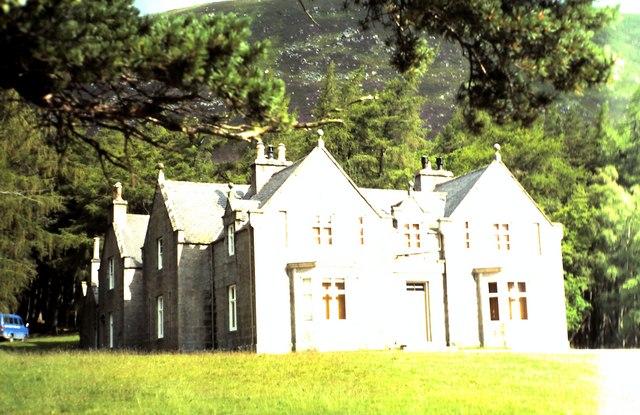 Glas-allt-Shiel, Loch Muick