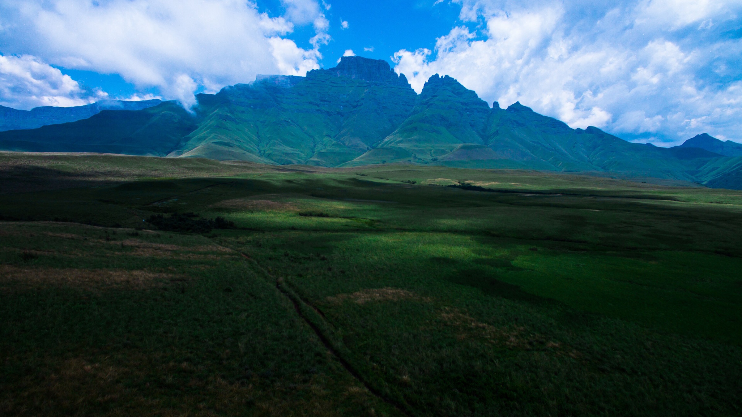 Afrique du Sud et Lesotho — Drakensberg : central