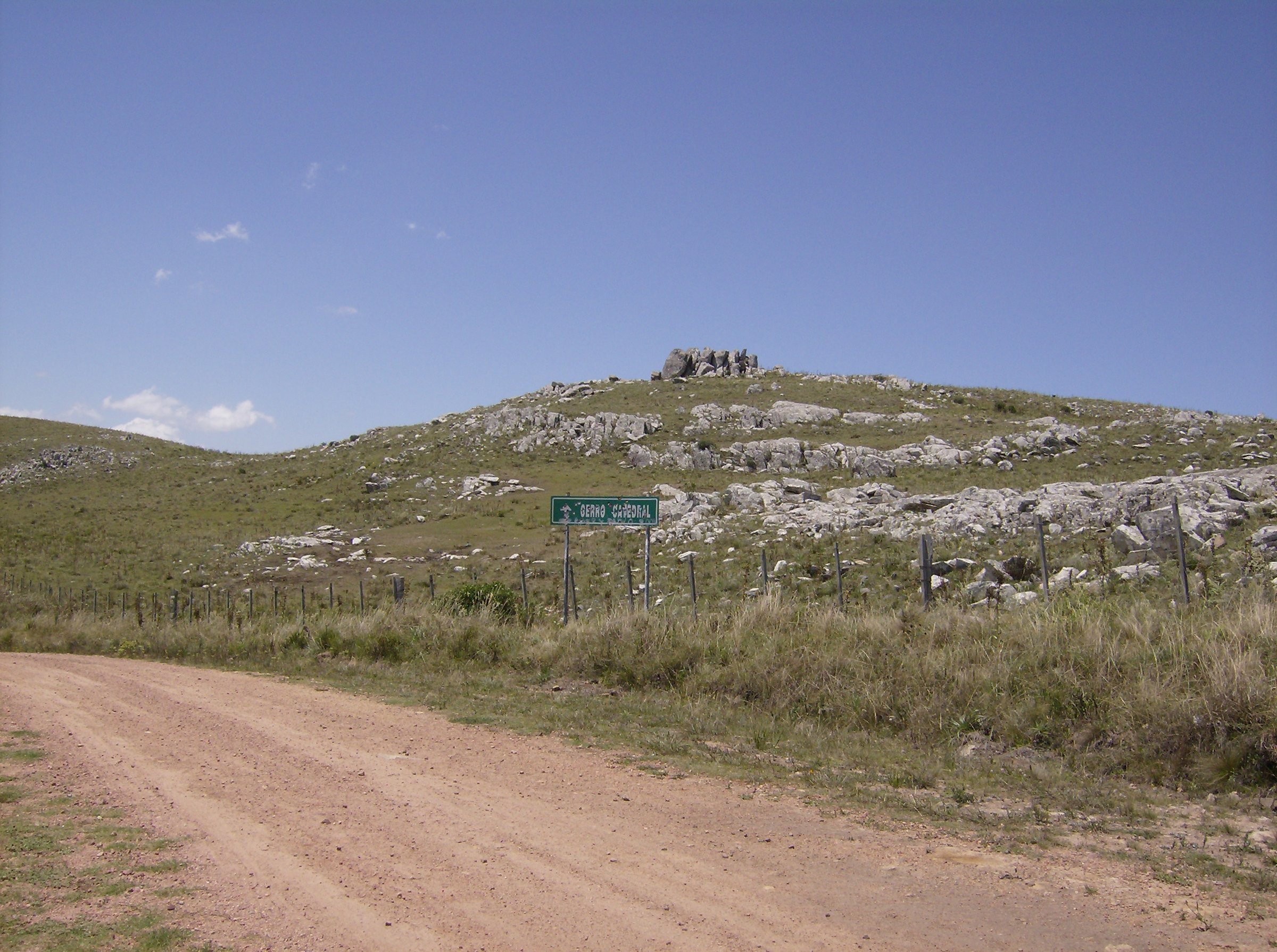 Uruguay — Uruguayan and Paraguayan Highlands / Sierra Carapé
