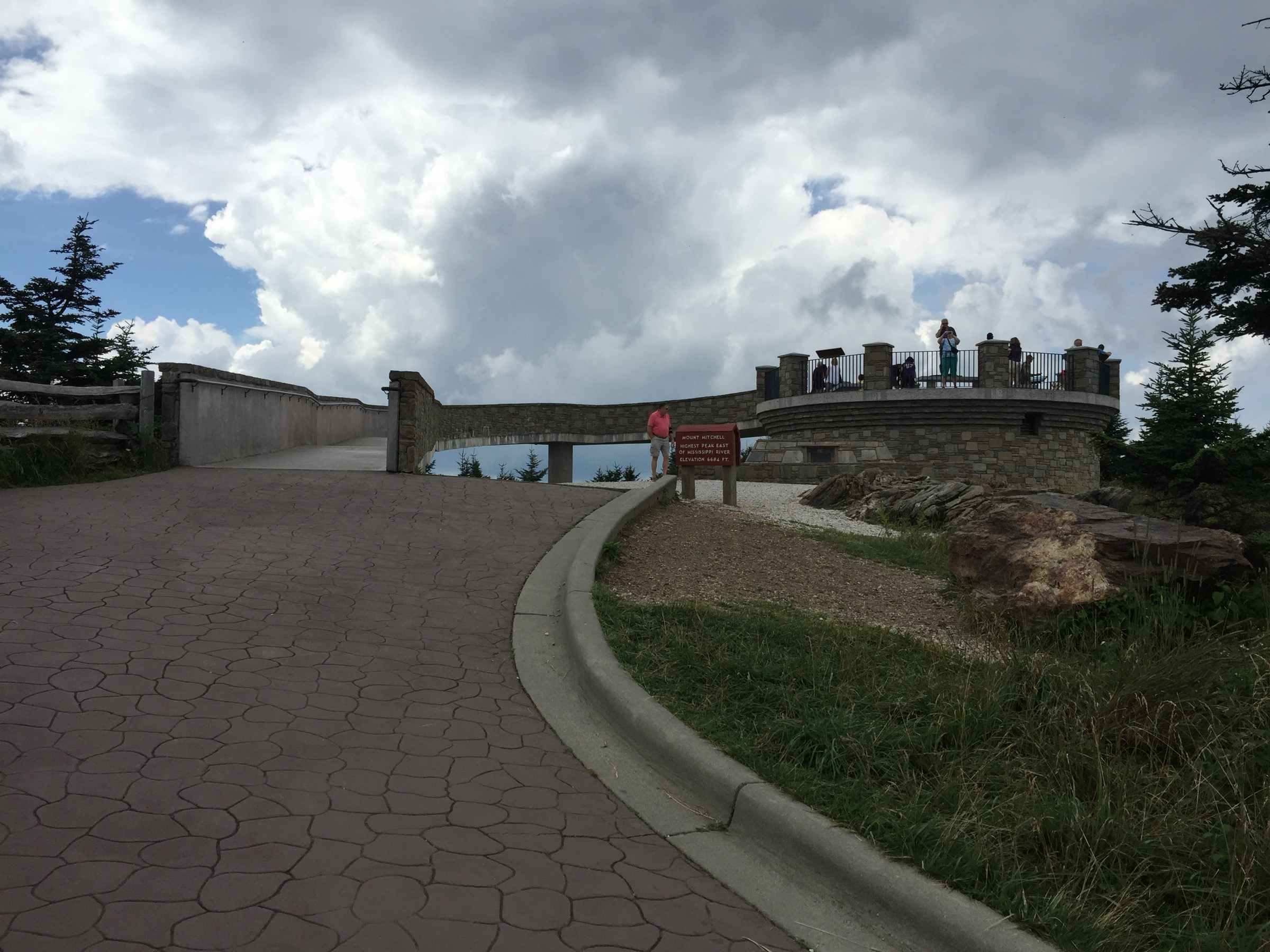 Plateforme d'observation au sommet du Mount Mitchell, plus haut point à l'est du Mississippi