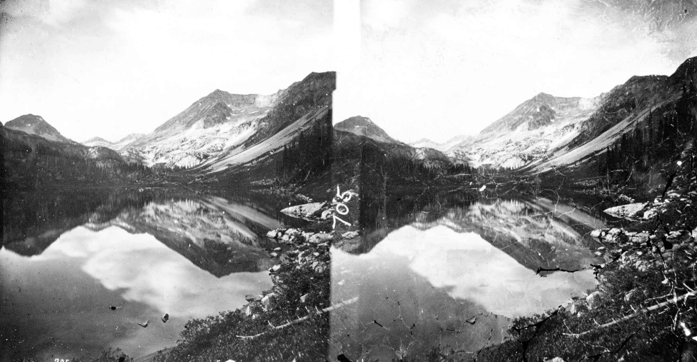 Elk Lake et Snowmass Mountain, vue stéréoscopique historique, Pitkin County, Colorado, 1873