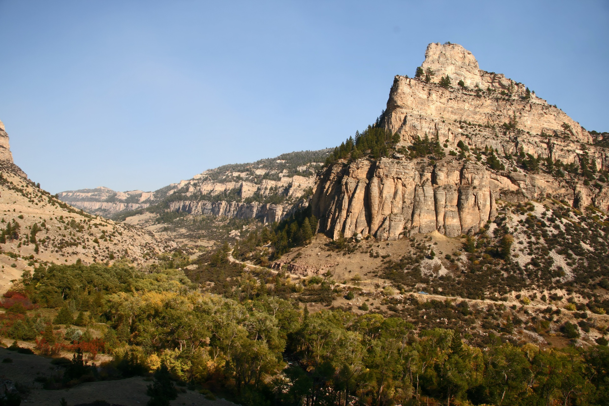USA — Southern Bighorns: essential day-hikes