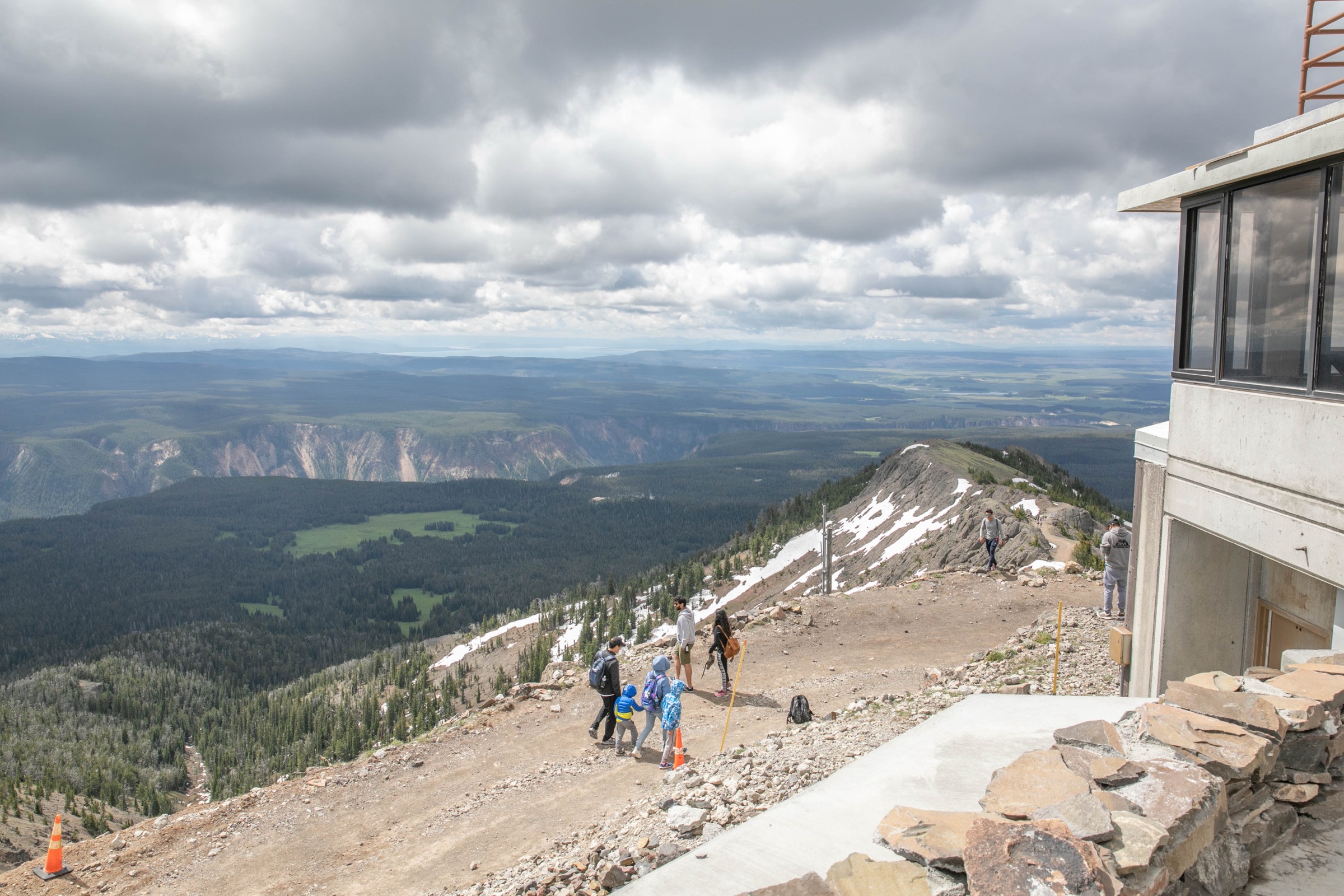 Panorama sud depuis le sommet du Mount Washburn à travers la Yellowstone Caldera