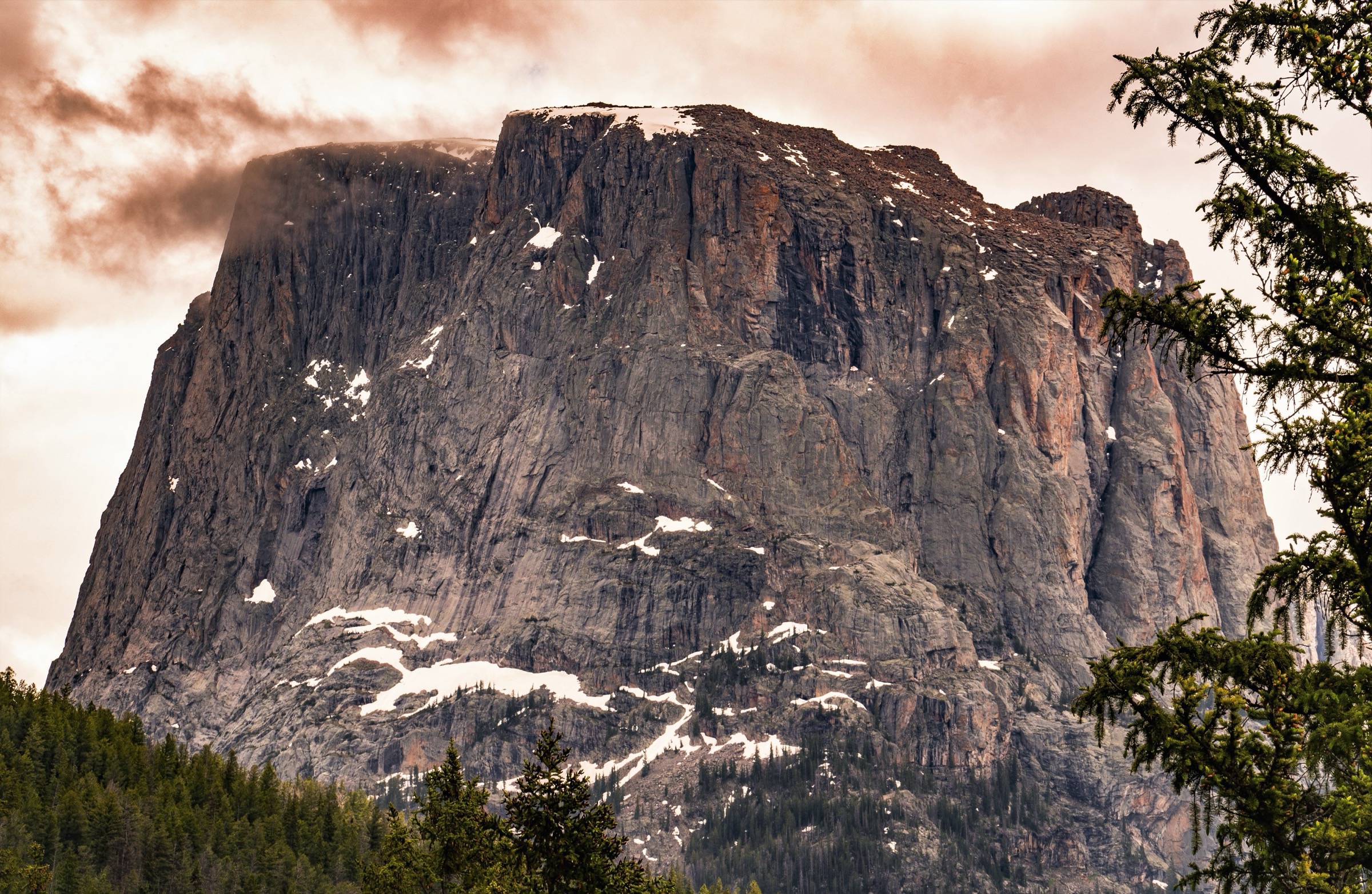 Squaretop Mountain au-dessus de la Green River, Wind River Range, Wyoming