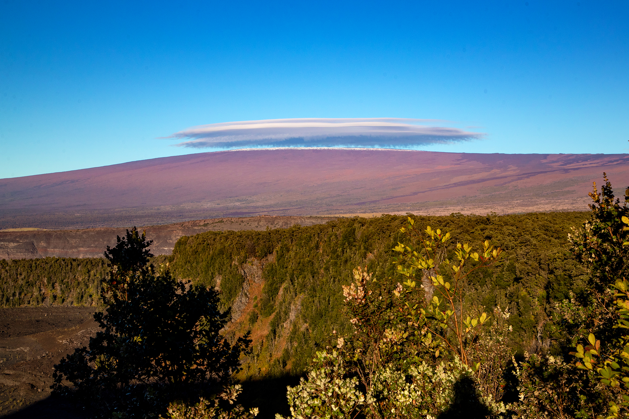USA — Mauna Loa, Hawaiʻi Island: Essential Day-Hikes