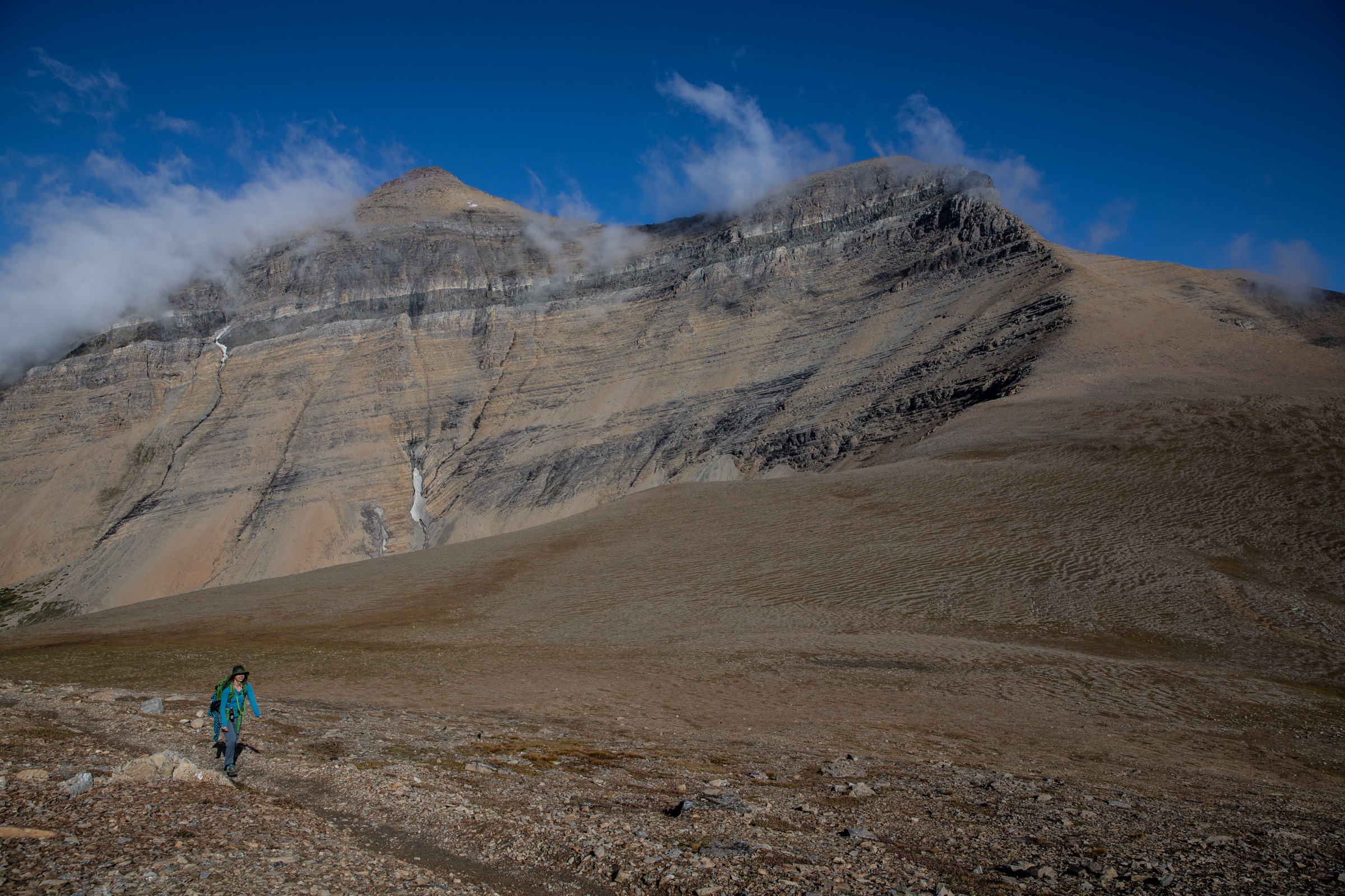 Randonneur au Siyeh Pass, Glacier National Park