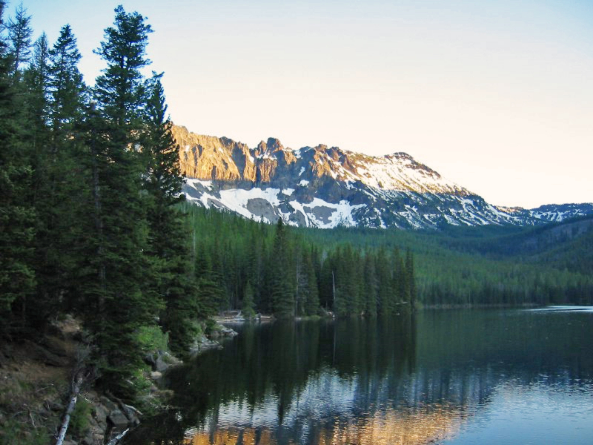 Strawberry Lake with Strawberry Mountain rising behind it in the Strawberry Mountain Wilderness, Oregon.
