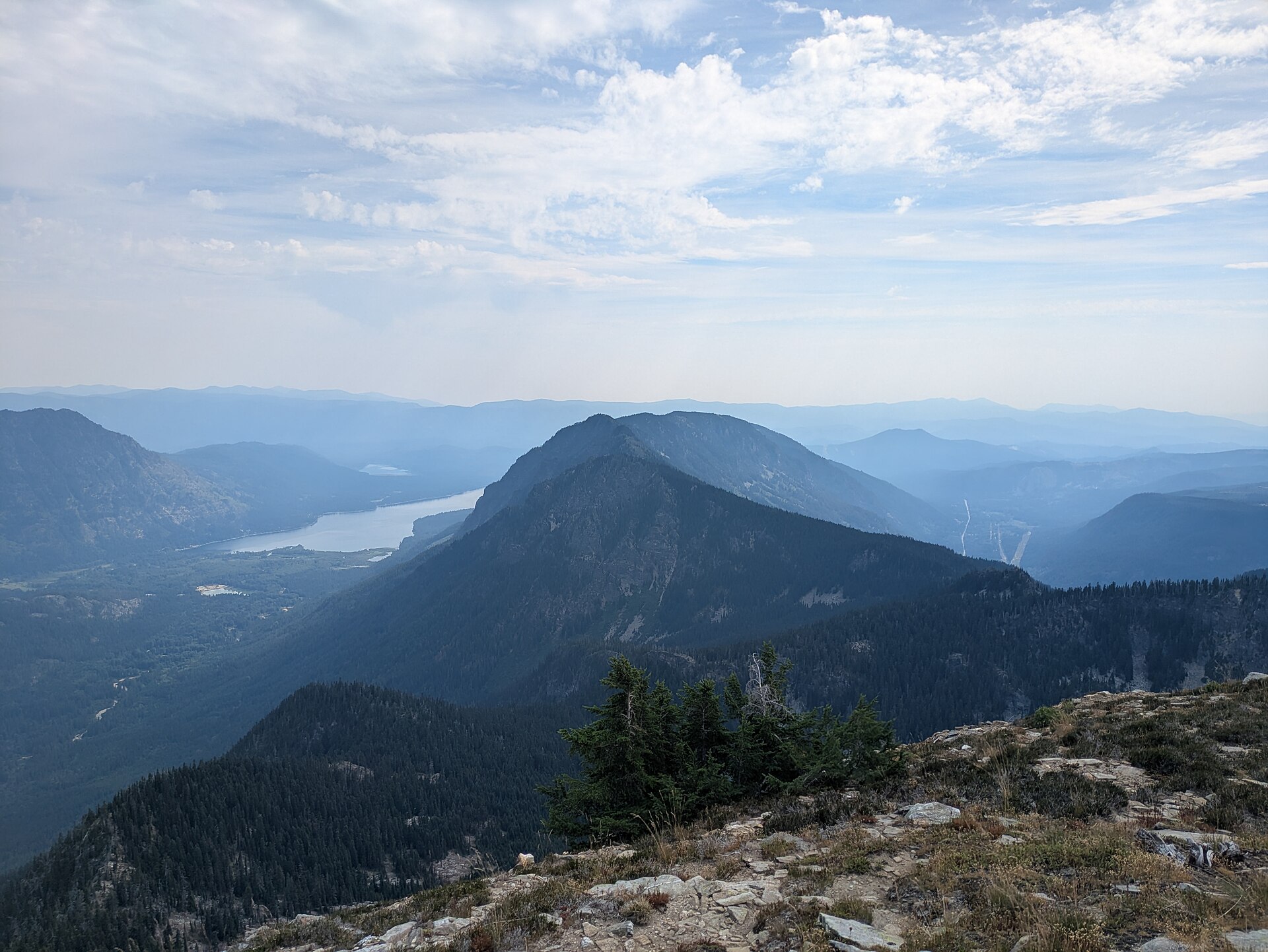 Nason Ridge and the Alpine Lookout seen looking east from Mount Mastiff