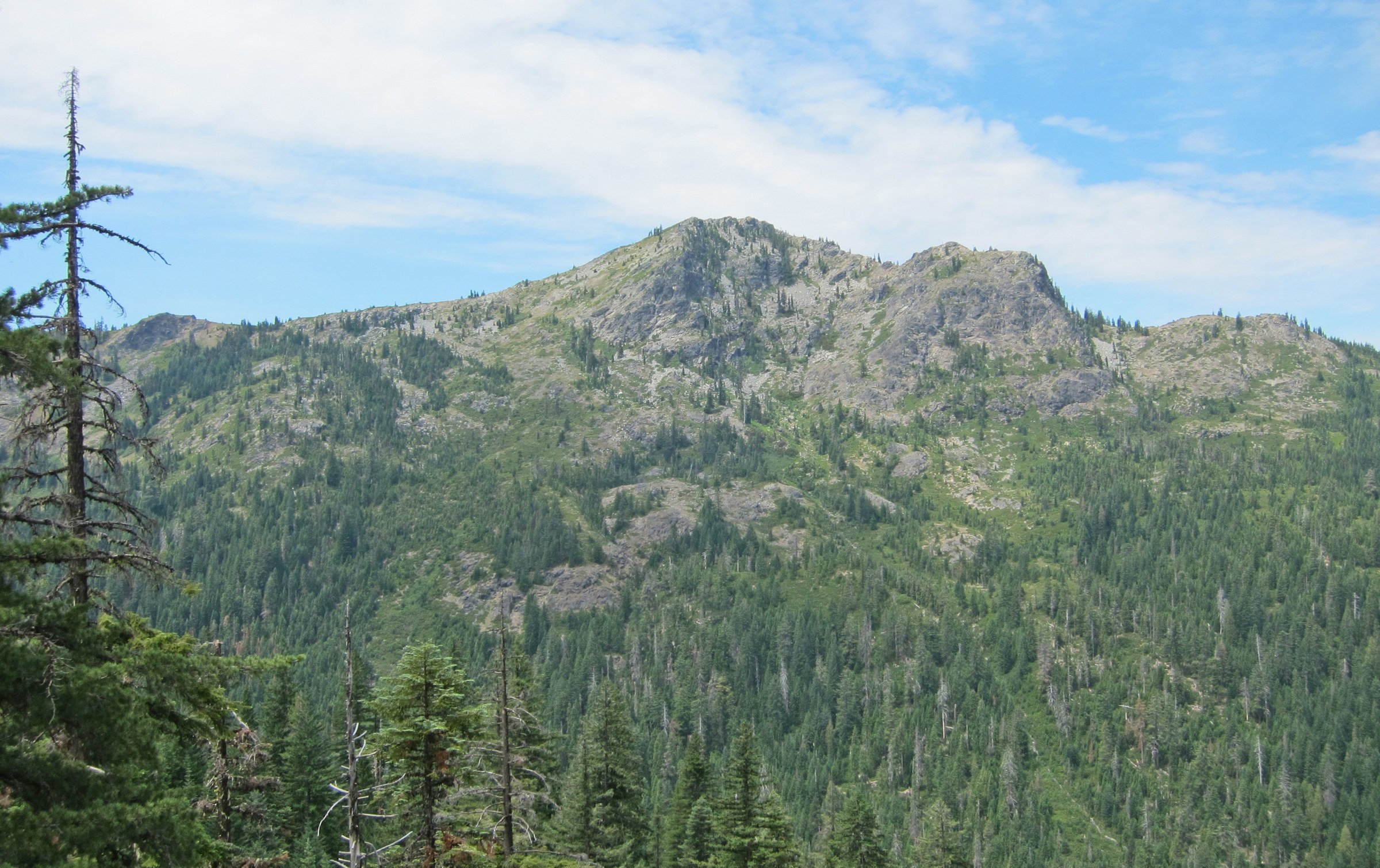 Pyramid Peak dans la Red Buttes Wilderness, Rogue River–Siskiyou National Forest