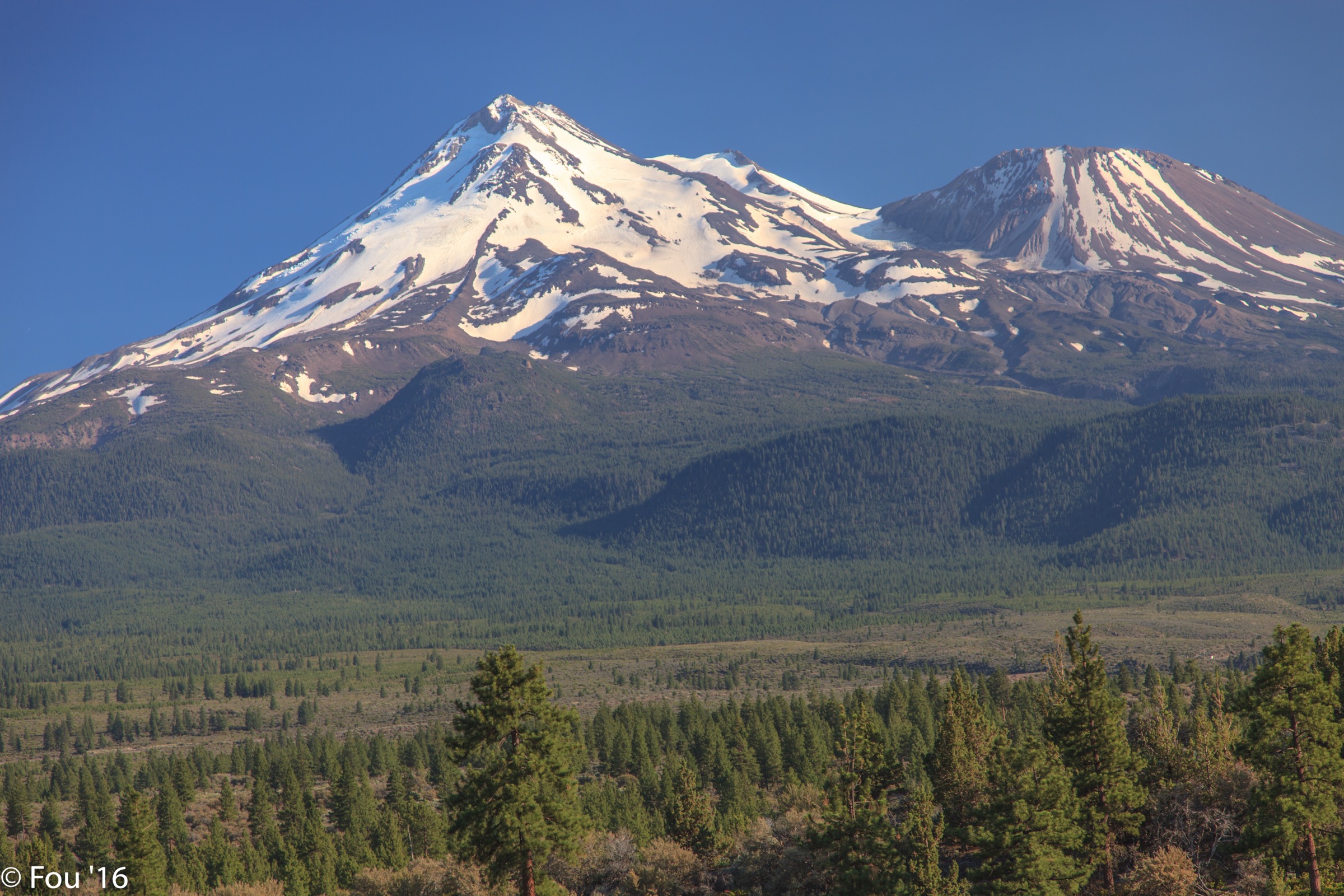 USA — Southern Cascades transition: essential day-hikes