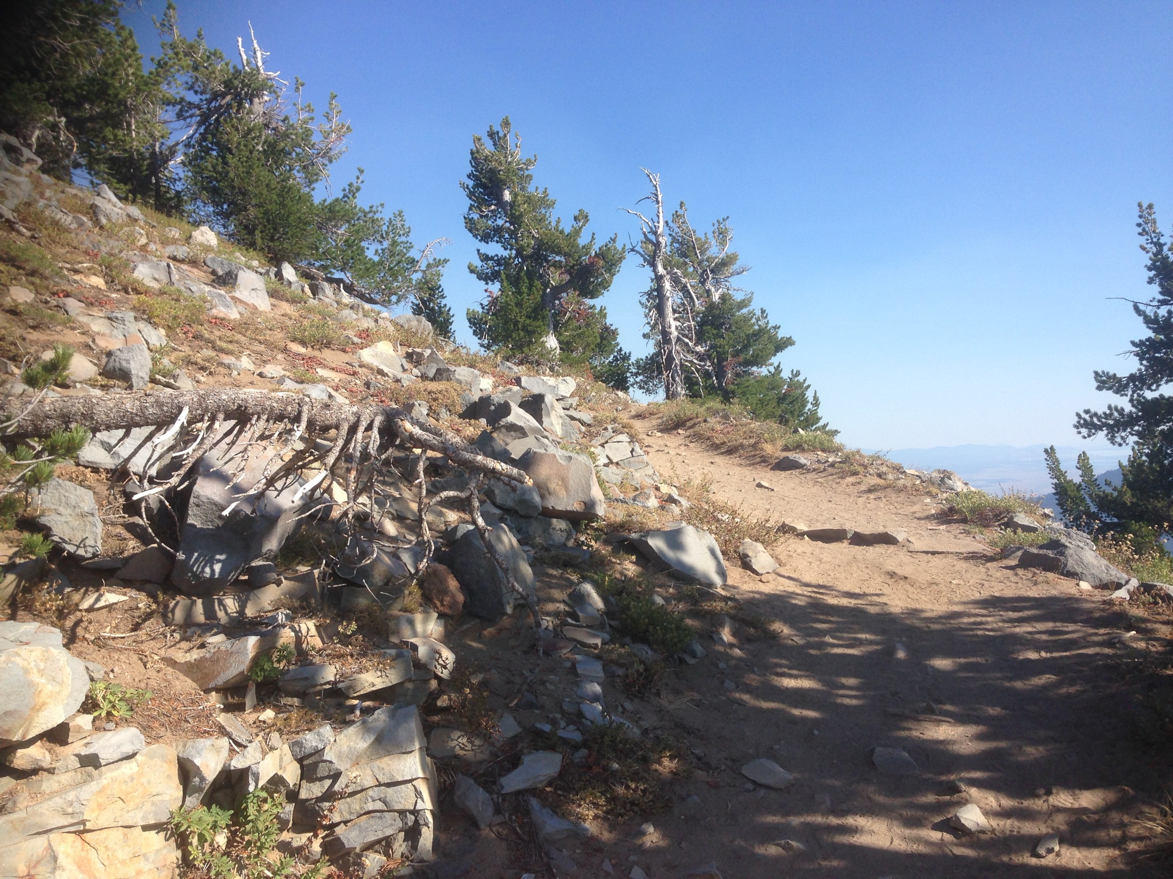 Crater Lake, Mount Scott et le Phantom Ship depuis le sentier de Garfield Peak