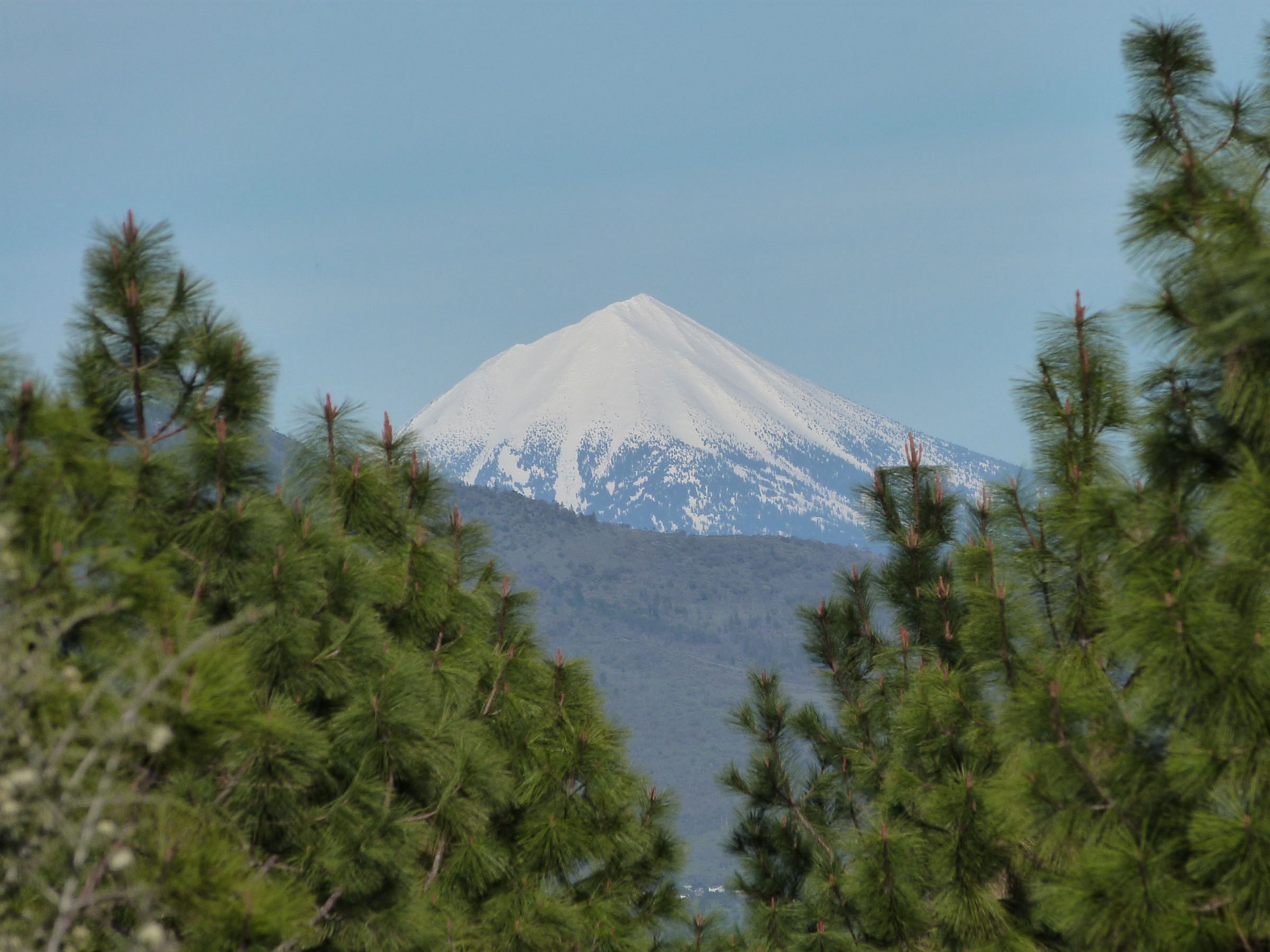 USA — Southern Oregon Cascades Day-Hikes