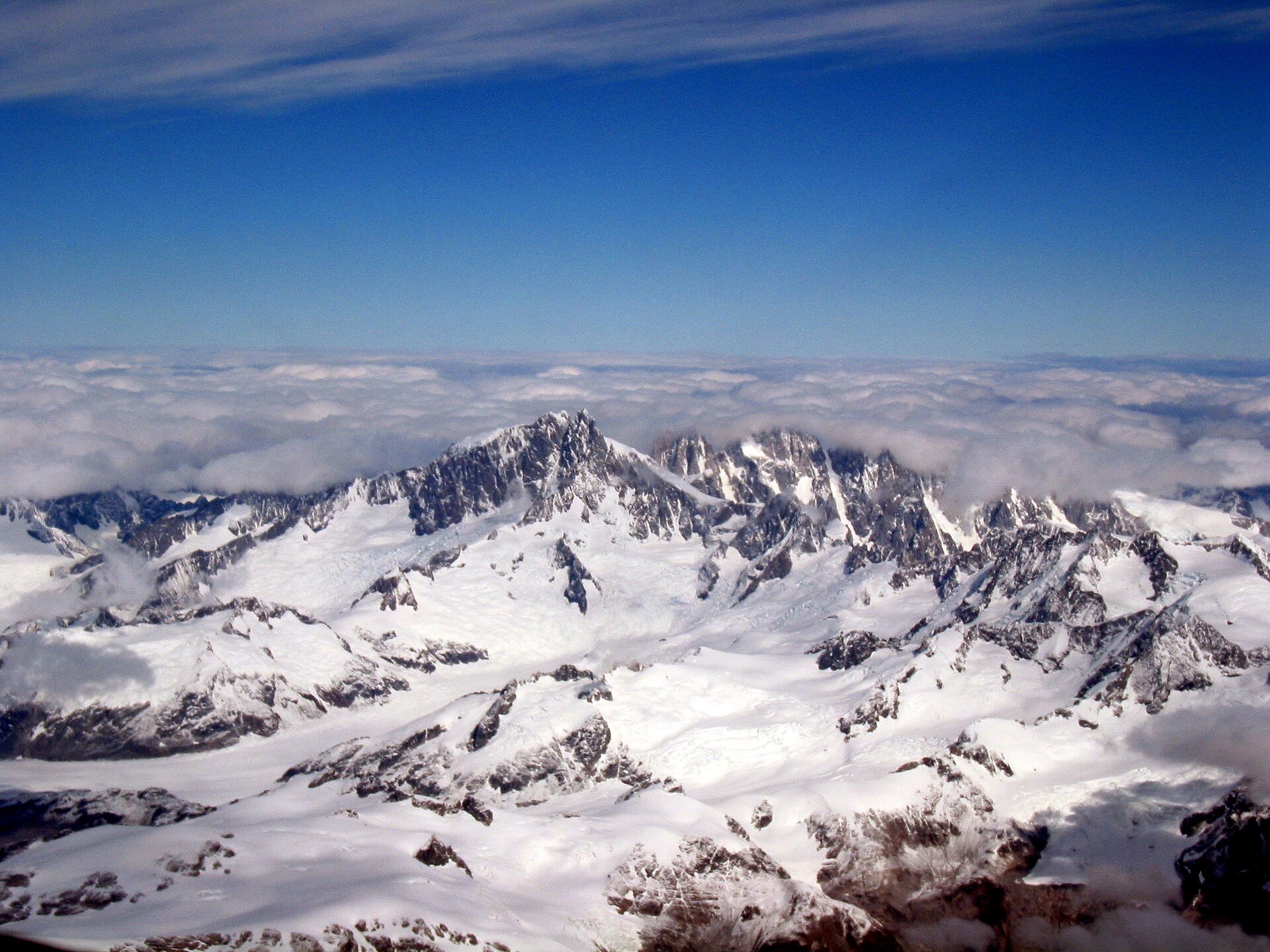 Le mont Waddington au-dessus du glacier Corridor