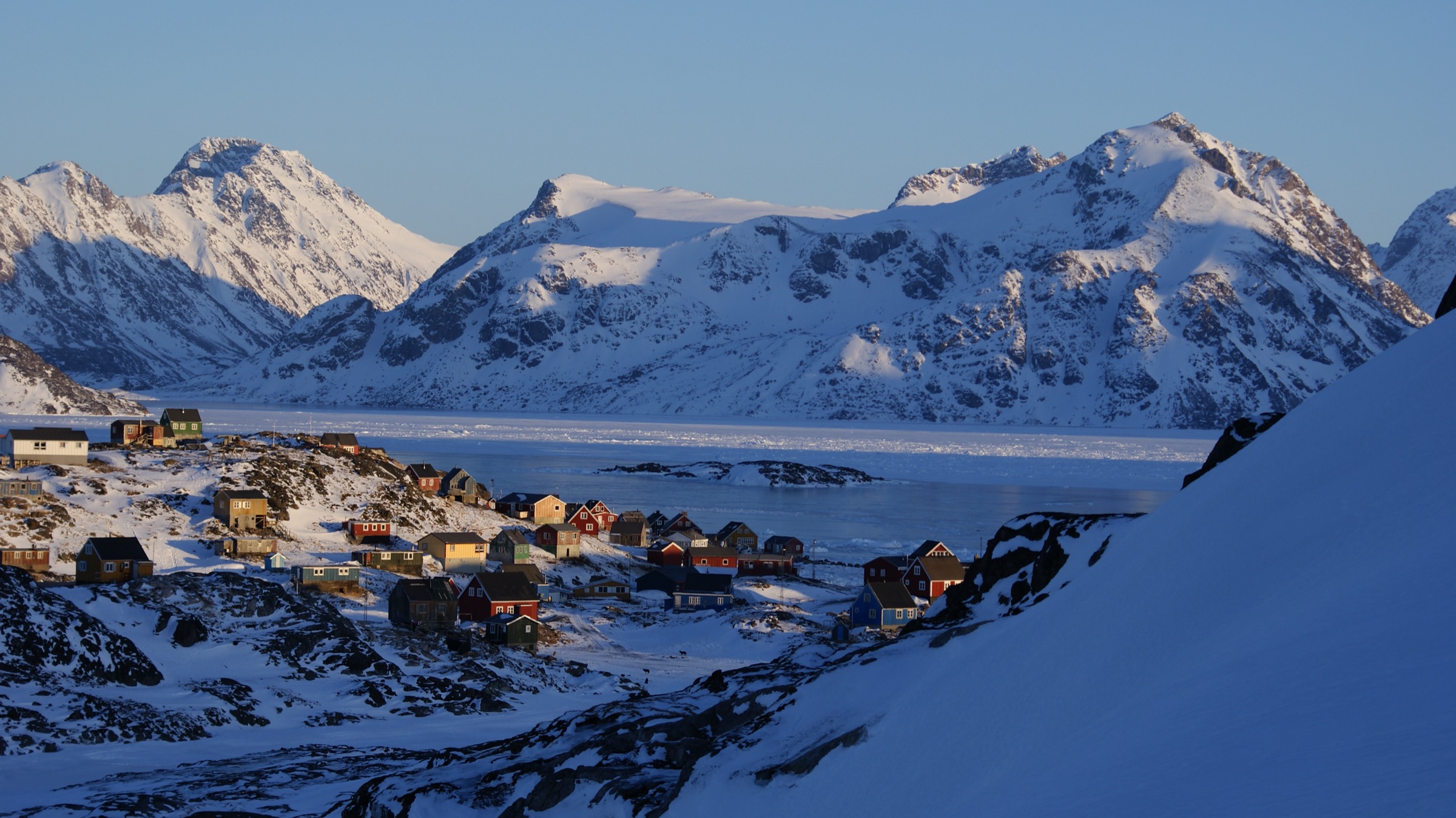 Ski Touring in Greenland: Summit-to-Sea Lines Beyond the Road